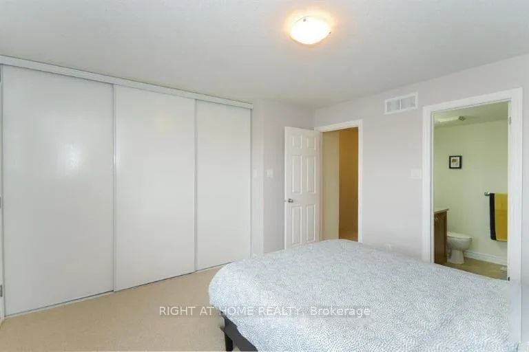 Photo 17 of Unit B, 493 Chapman Mills Drive, Ottawa, Barrhaven - Strandherd — HOMEH