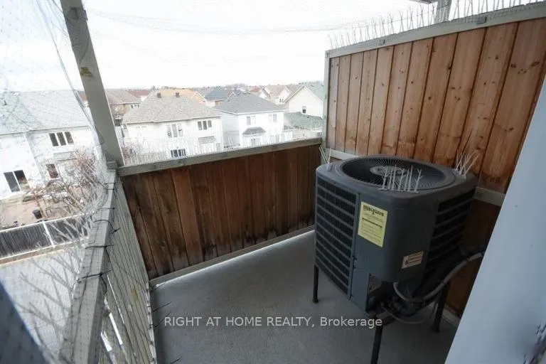 Photo 19 of Unit B, 493 Chapman Mills Drive, Ottawa, Barrhaven - Strandherd — HOMEH