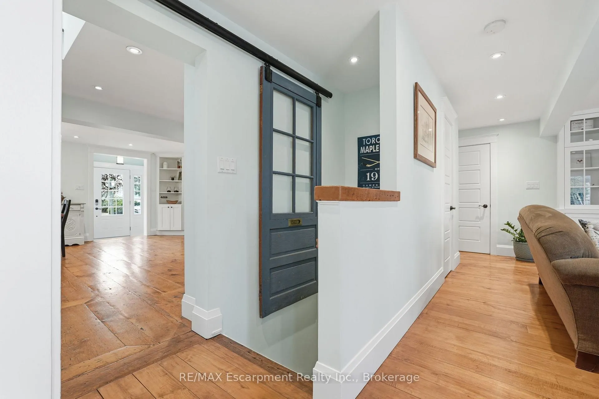Photo 12 of 228 Mill Street N, Hamilton, Waterdown — HOMEH