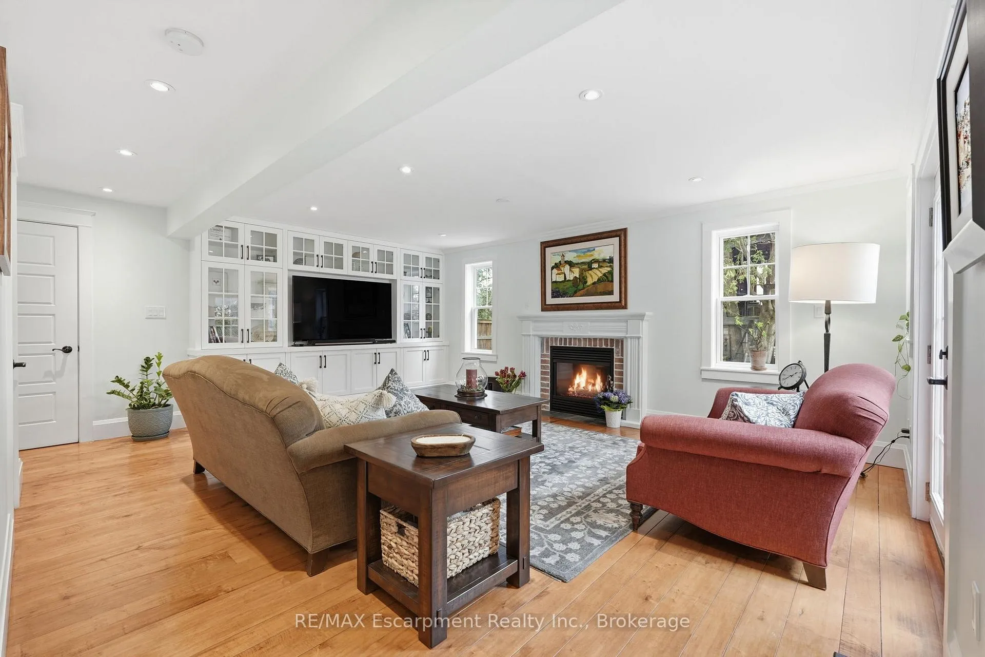 Photo 14 of 228 Mill Street N, Hamilton, Waterdown — HOMEH