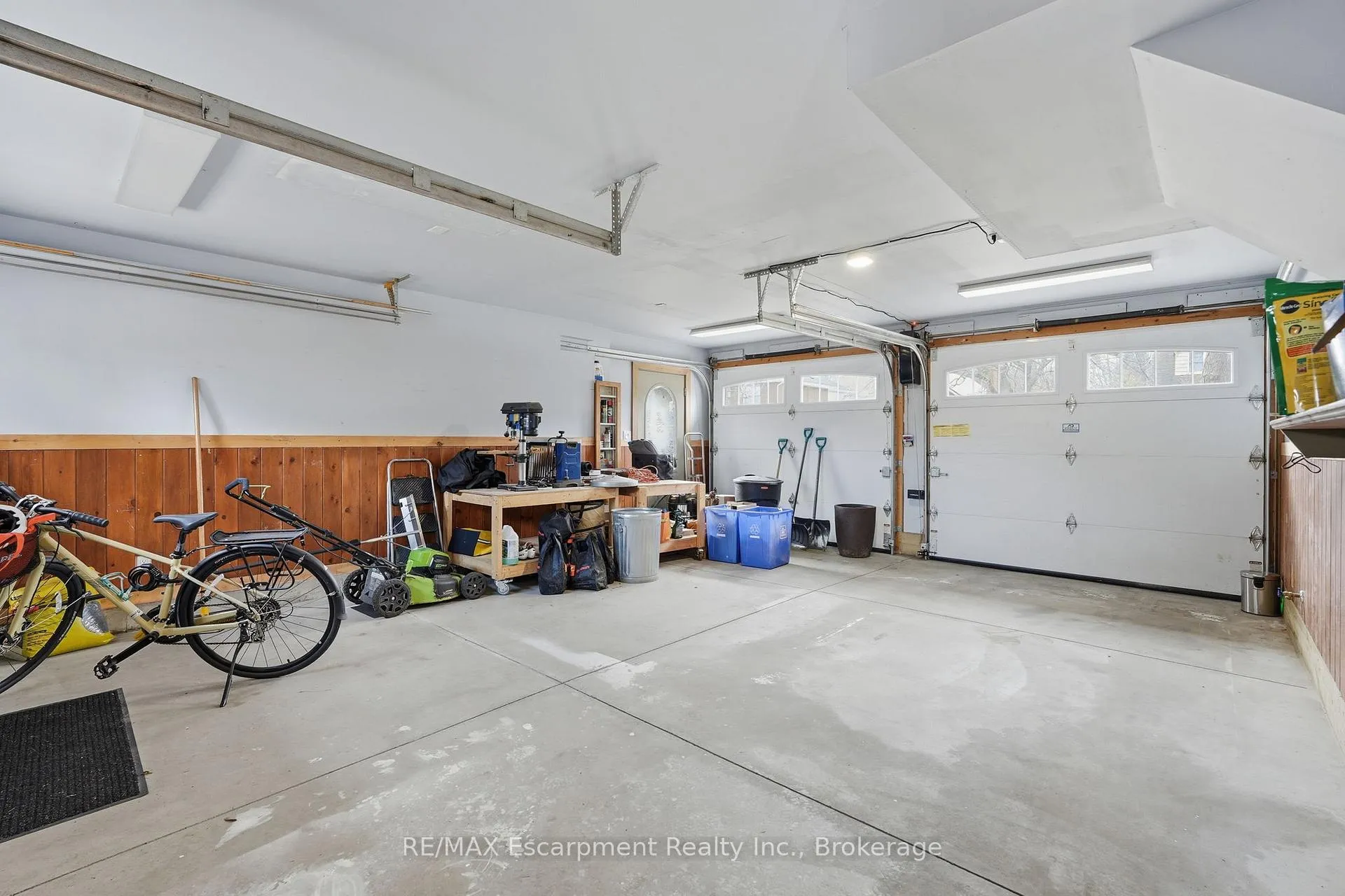 Photo 35 of 228 Mill Street N, Hamilton, Waterdown — HOMEH
