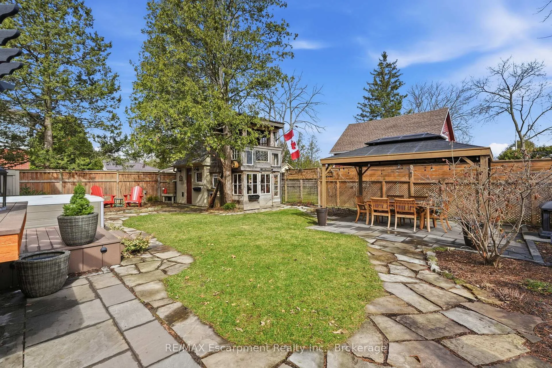 Photo 38 of 228 Mill Street N, Hamilton, Waterdown — HOMEH