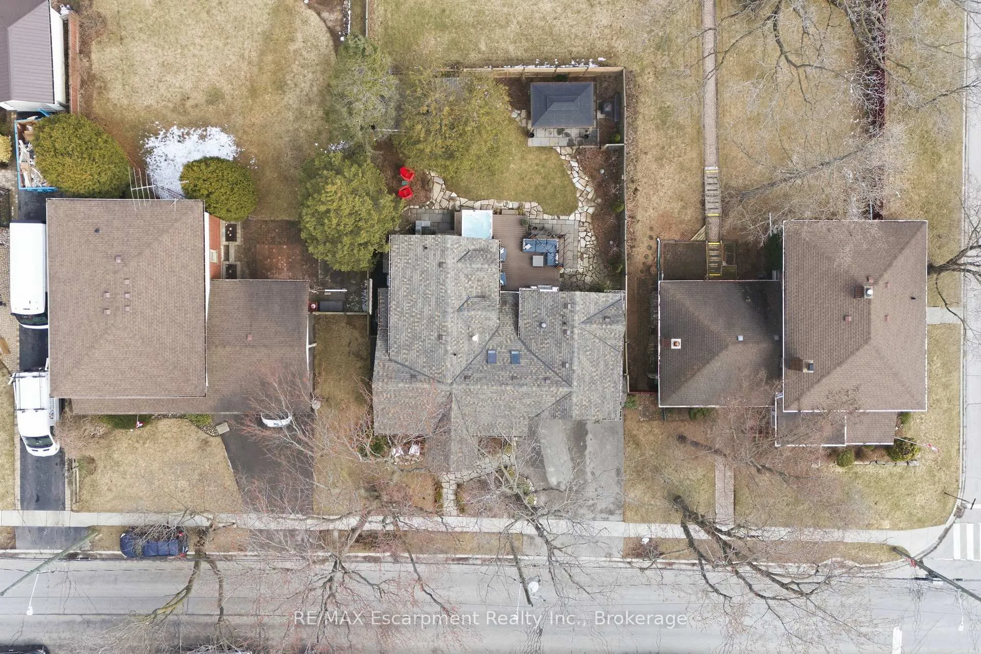 Photo 47 of 228 Mill Street N, Hamilton, Waterdown — HOMEH