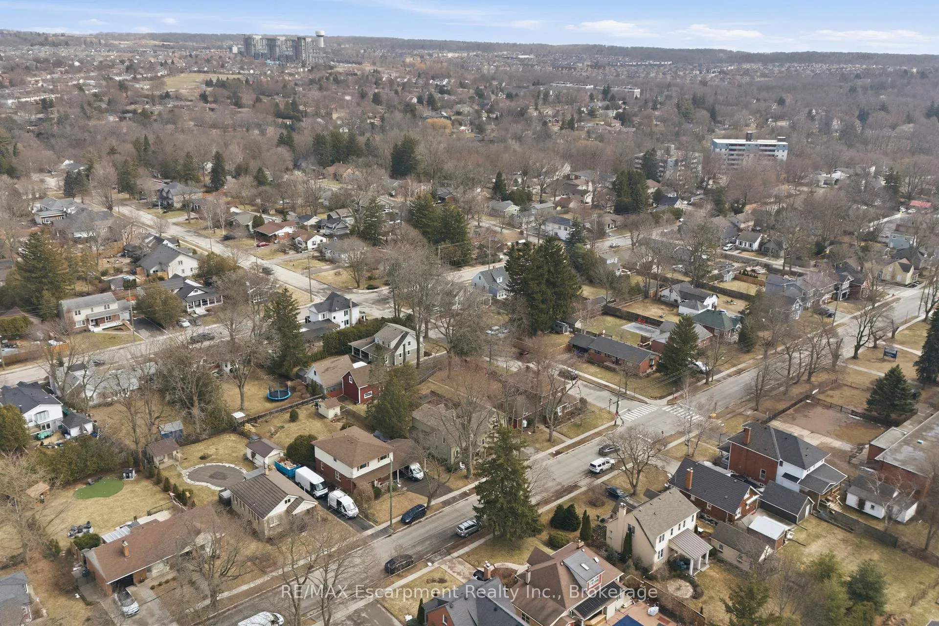 Photo 48 of 228 Mill Street N, Hamilton, Waterdown — HOMEH