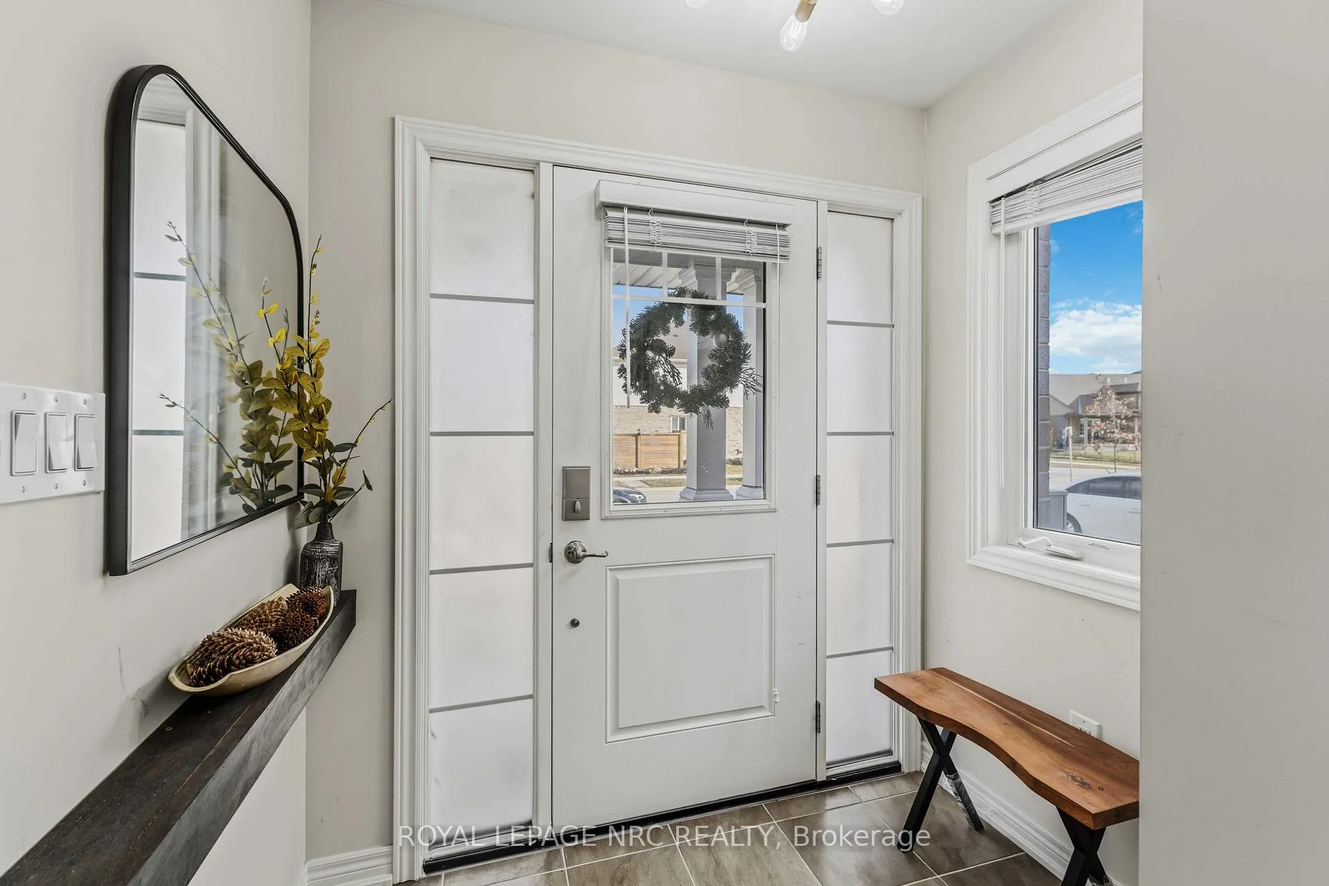 Photo 4 of 15 Hawthorn Avenue, Thorold, Confederation Heights — HOMEH