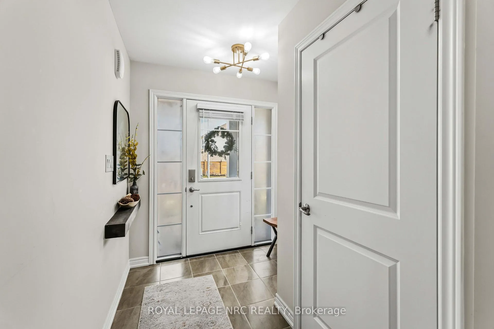Photo 5 of 15 Hawthorn Avenue, Thorold, Confederation Heights — HOMEH