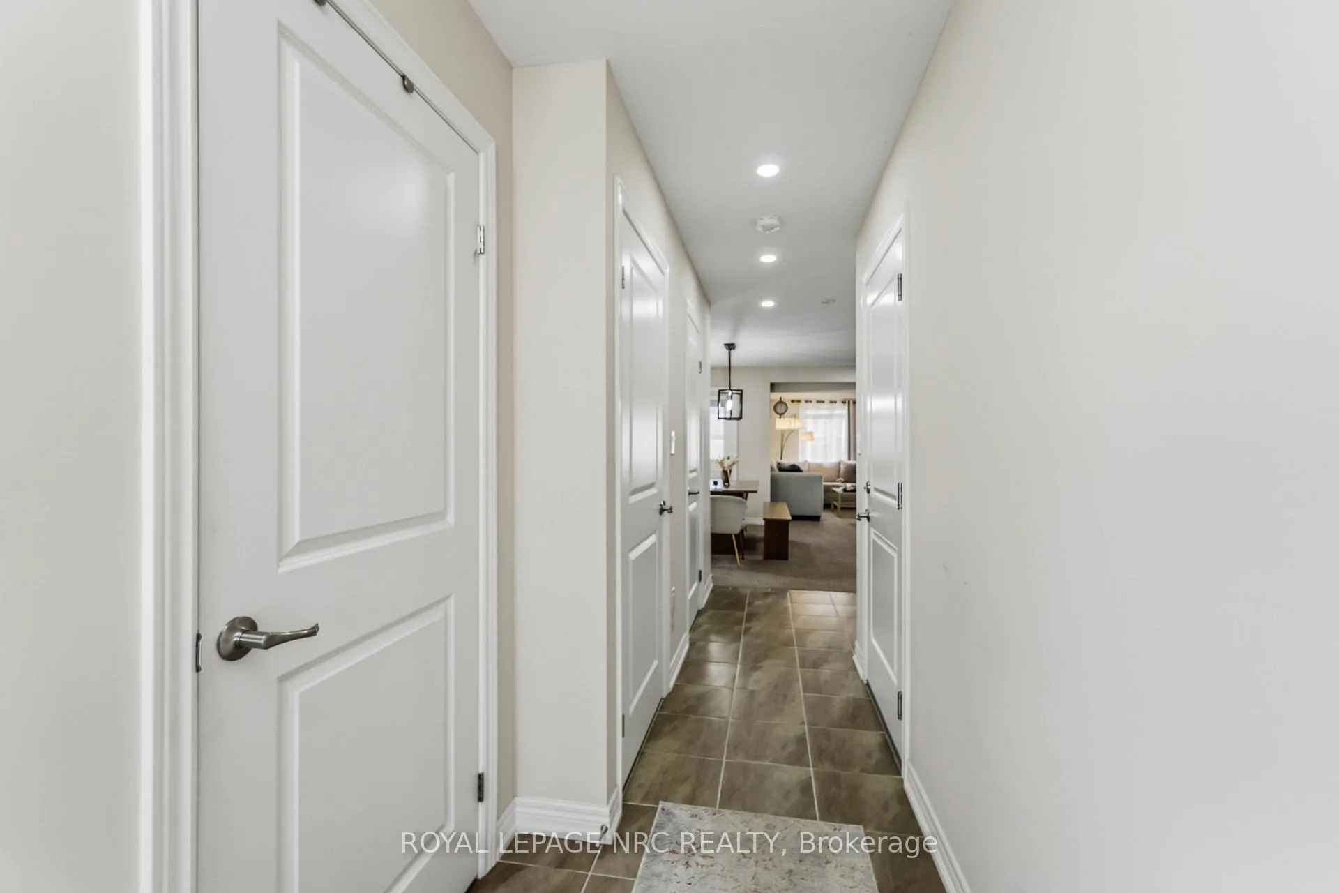 Photo 6 of 15 Hawthorn Avenue, Thorold, Confederation Heights — HOMEH