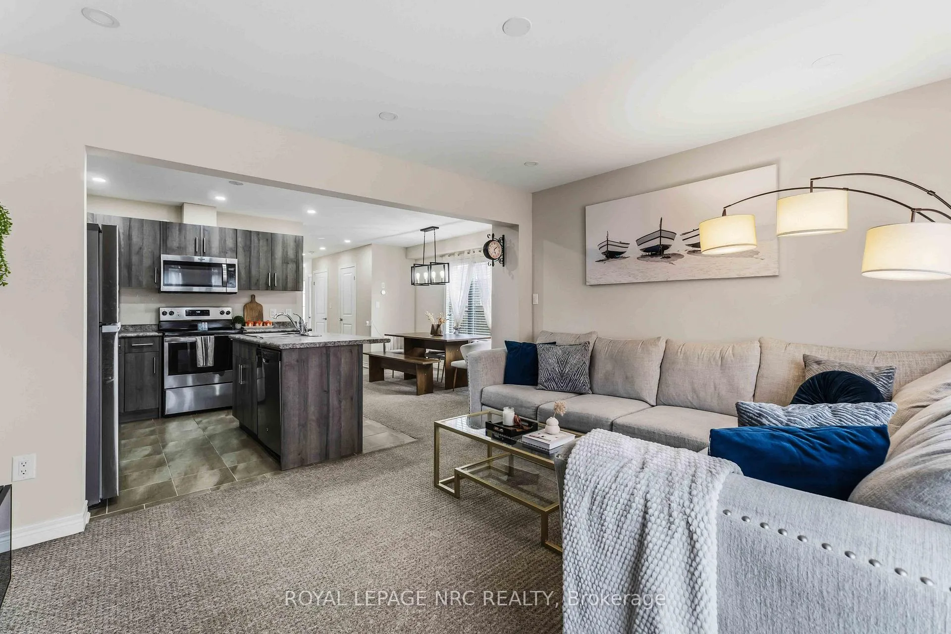 Photo 9 of 15 Hawthorn Avenue, Thorold, Confederation Heights — HOMEH