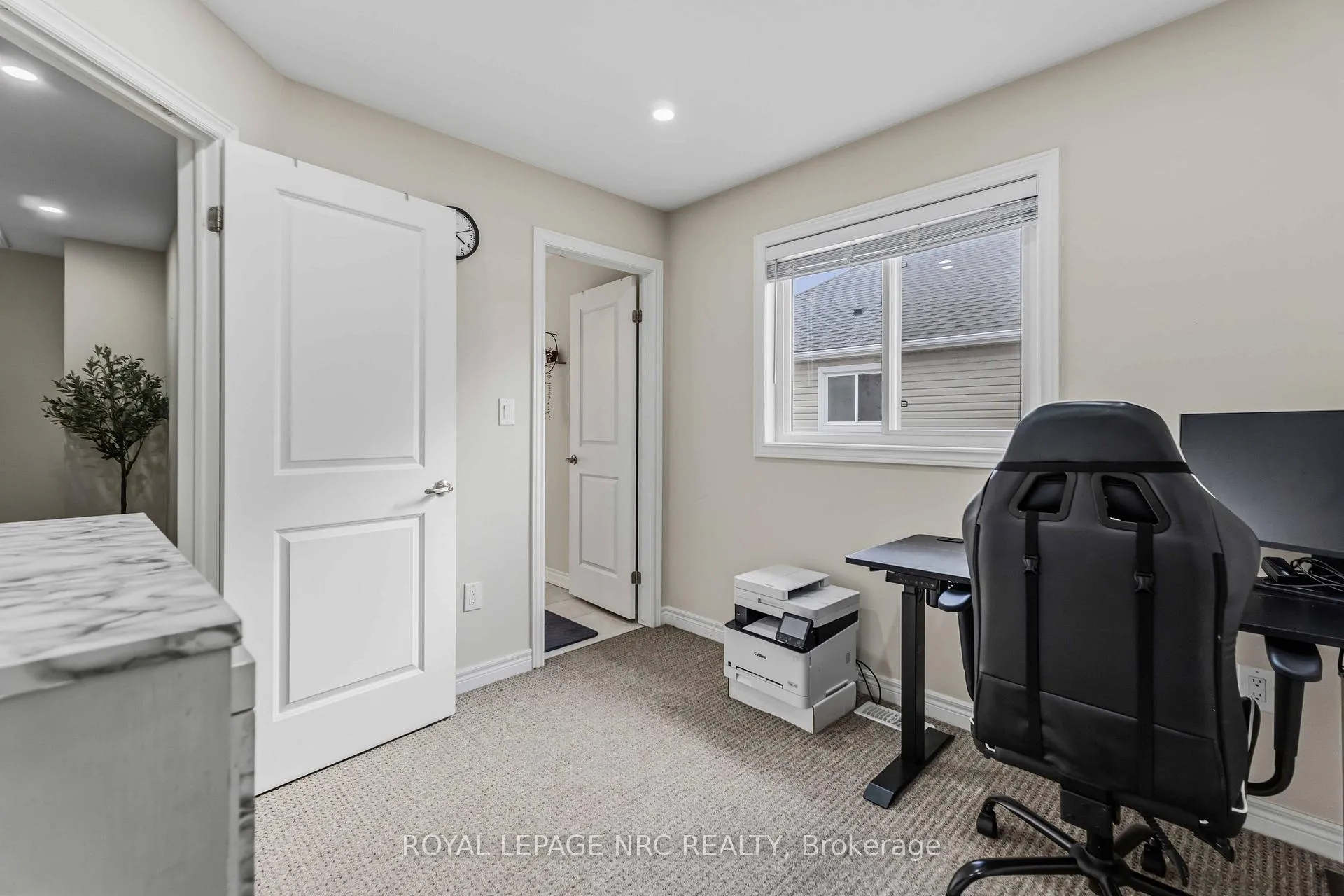 Photo 24 of 15 Hawthorn Avenue, Thorold, Confederation Heights — HOMEH