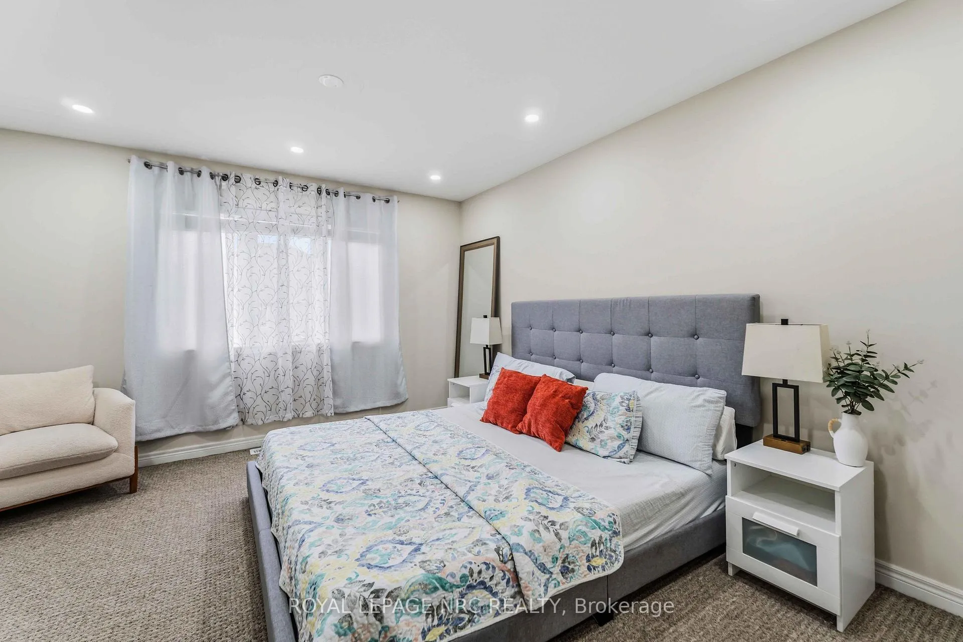 Photo 25 of 15 Hawthorn Avenue, Thorold, Confederation Heights — HOMEH