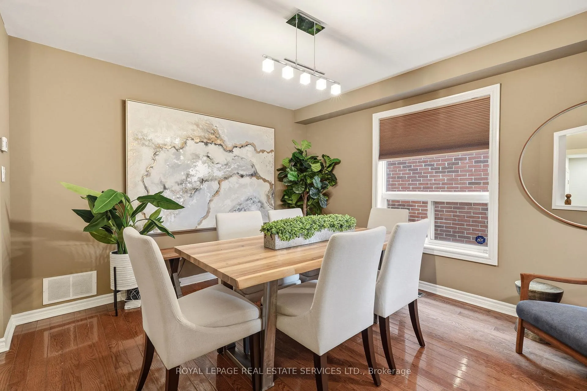 Photo 7 of 2067 Springdale Road, Oakville, Westmount — HOMEH