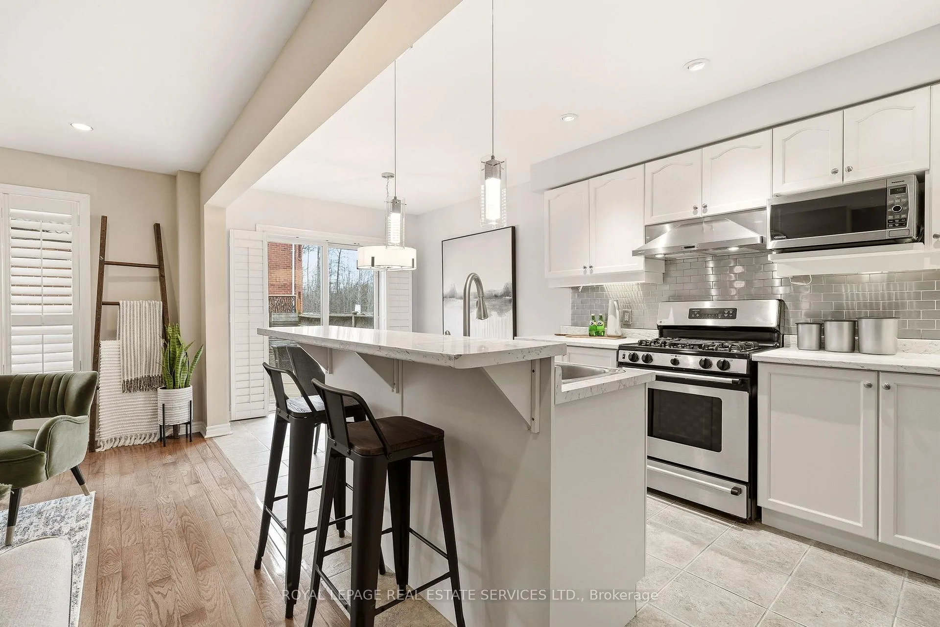 Photo 21 of 2067 Springdale Road, Oakville, Westmount — HOMEH