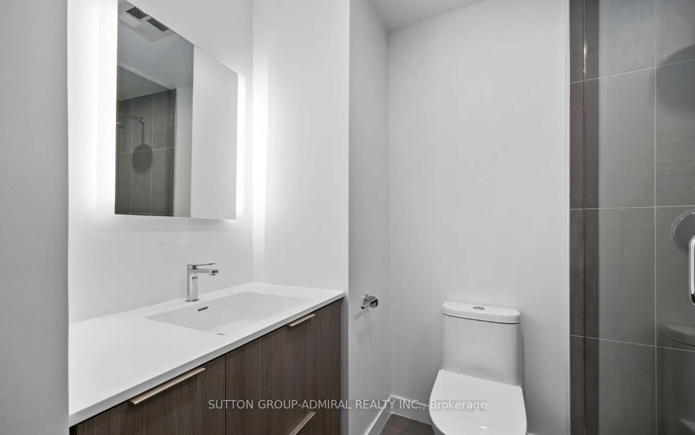 Photo 15 of Unit 902, 185 Alberta Avenue, Toronto, Oakwood Village — HOMEH