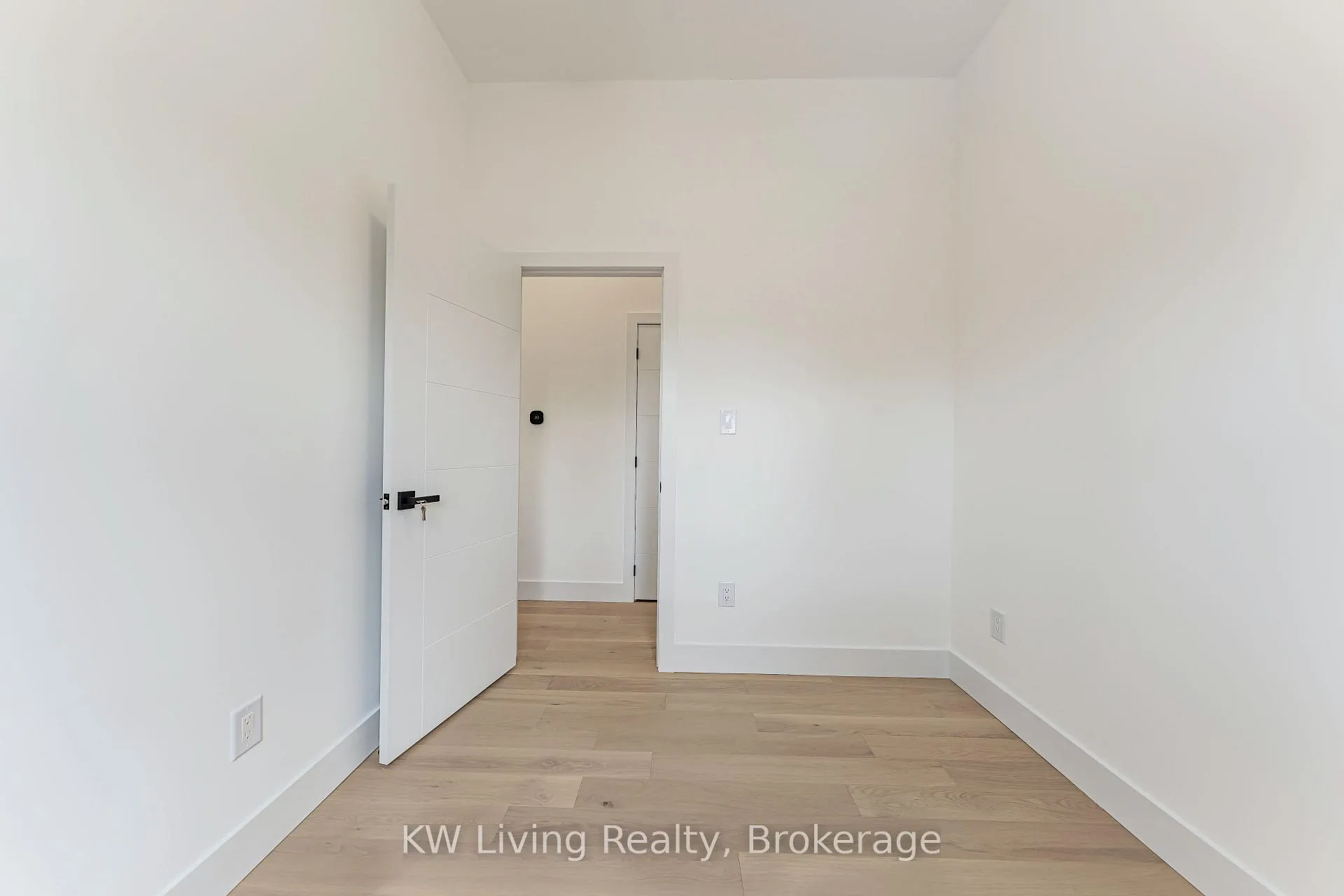 Photo 19 of Unit 201, 712 Eglinton Avenue E, Toronto, Leaside — HOMEH