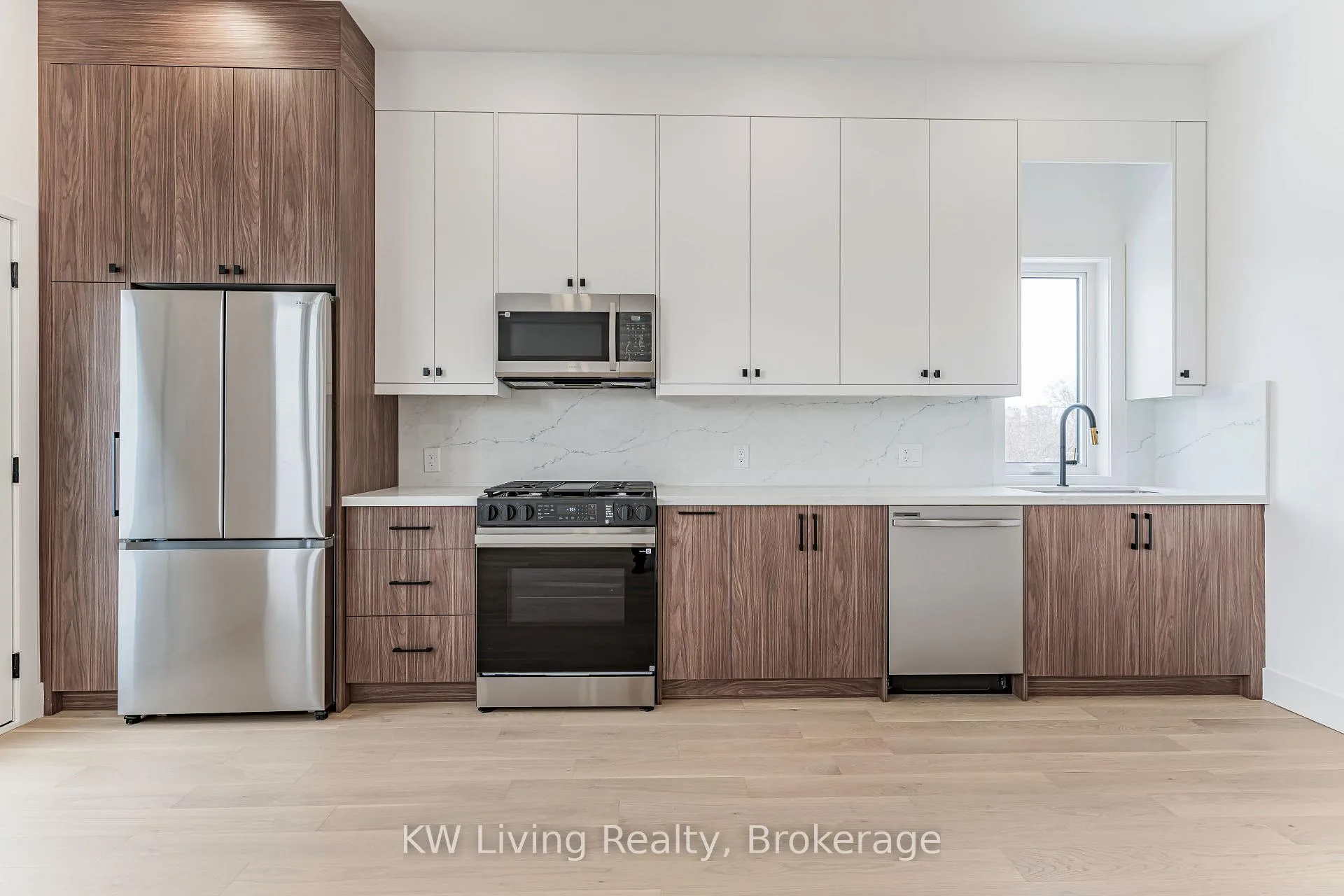 Photo 31 of Unit 201, 712 Eglinton Avenue E, Toronto, Leaside — HOMEH