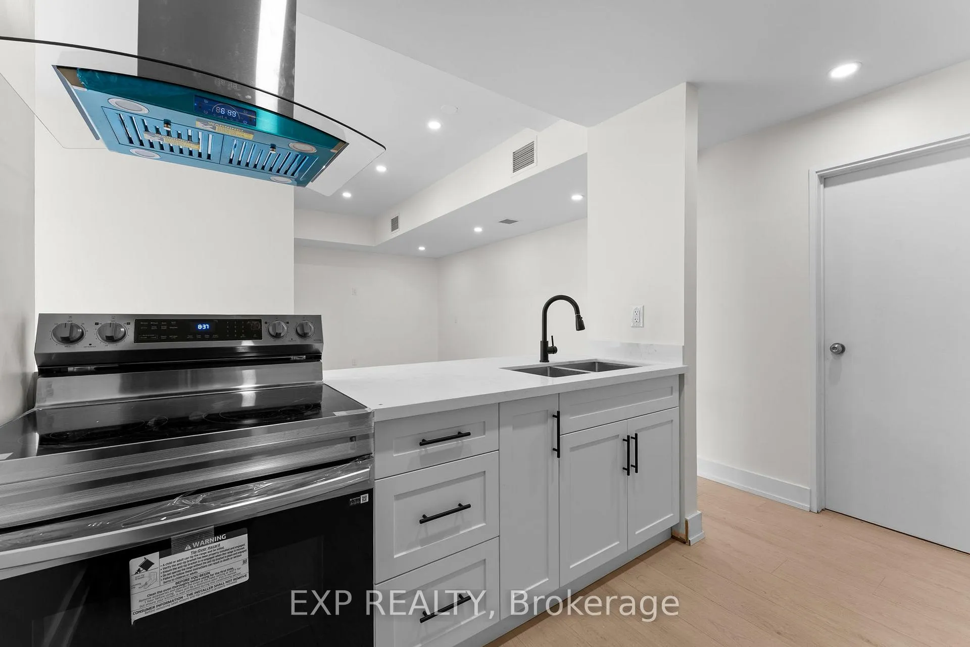 Photo 12 of Unit Unit #2, 1558 Queen Street E, Toronto, Greenwood-Coxwell — HOMEH