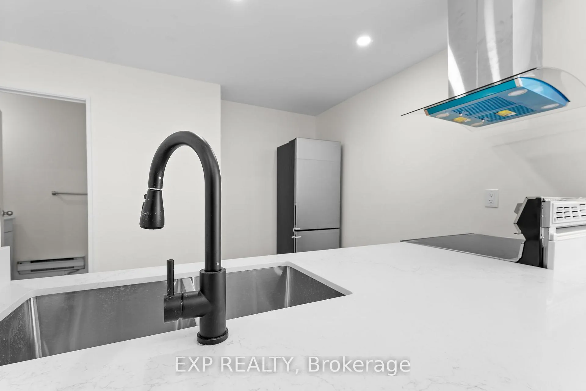 Photo 14 of Unit Unit #2, 1558 Queen Street E, Toronto, Greenwood-Coxwell — HOMEH