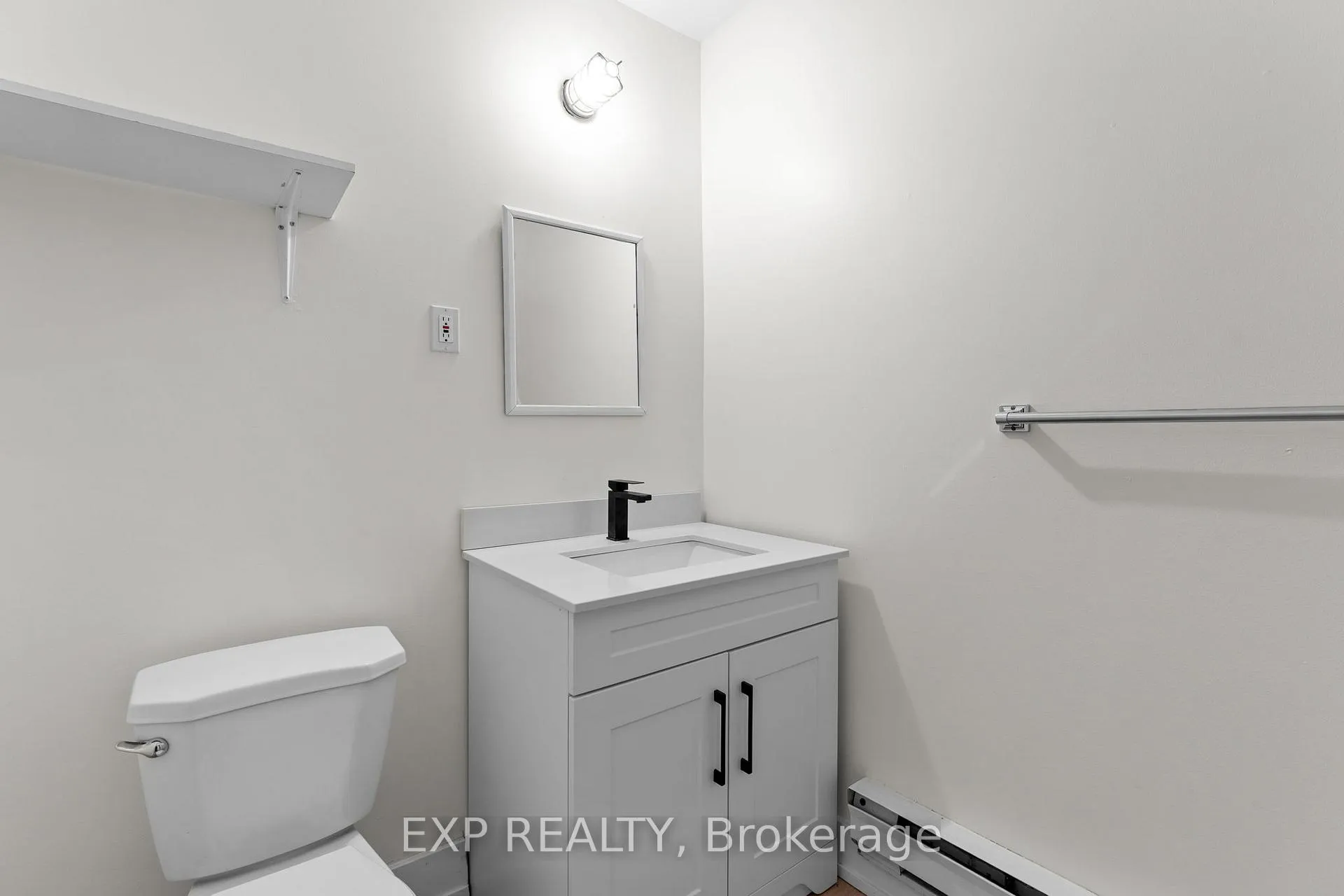 Photo 20 of Unit Unit #2, 1558 Queen Street E, Toronto, Greenwood-Coxwell — HOMEH