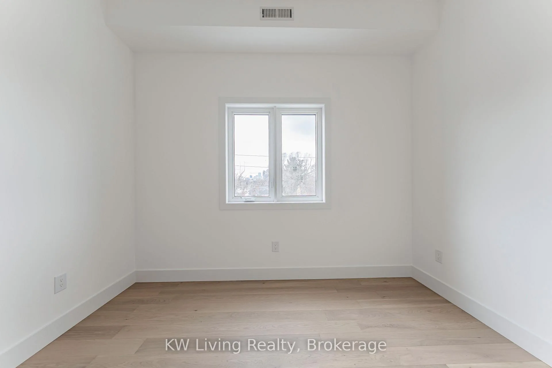 Photo 22 of Unit 301, 712 Eglinton Avenue E, Toronto, Leaside — HOMEH