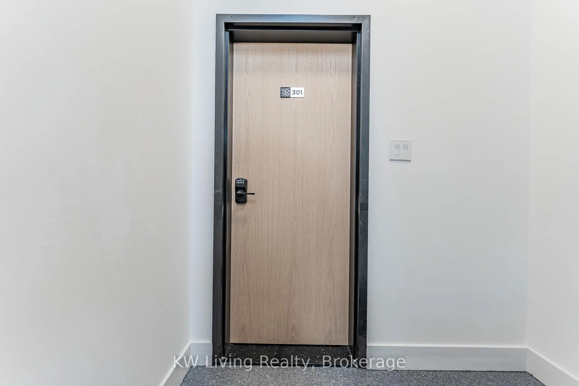 Photo 38 of Unit 301, 712 Eglinton Avenue E, Toronto, Leaside — HOMEH