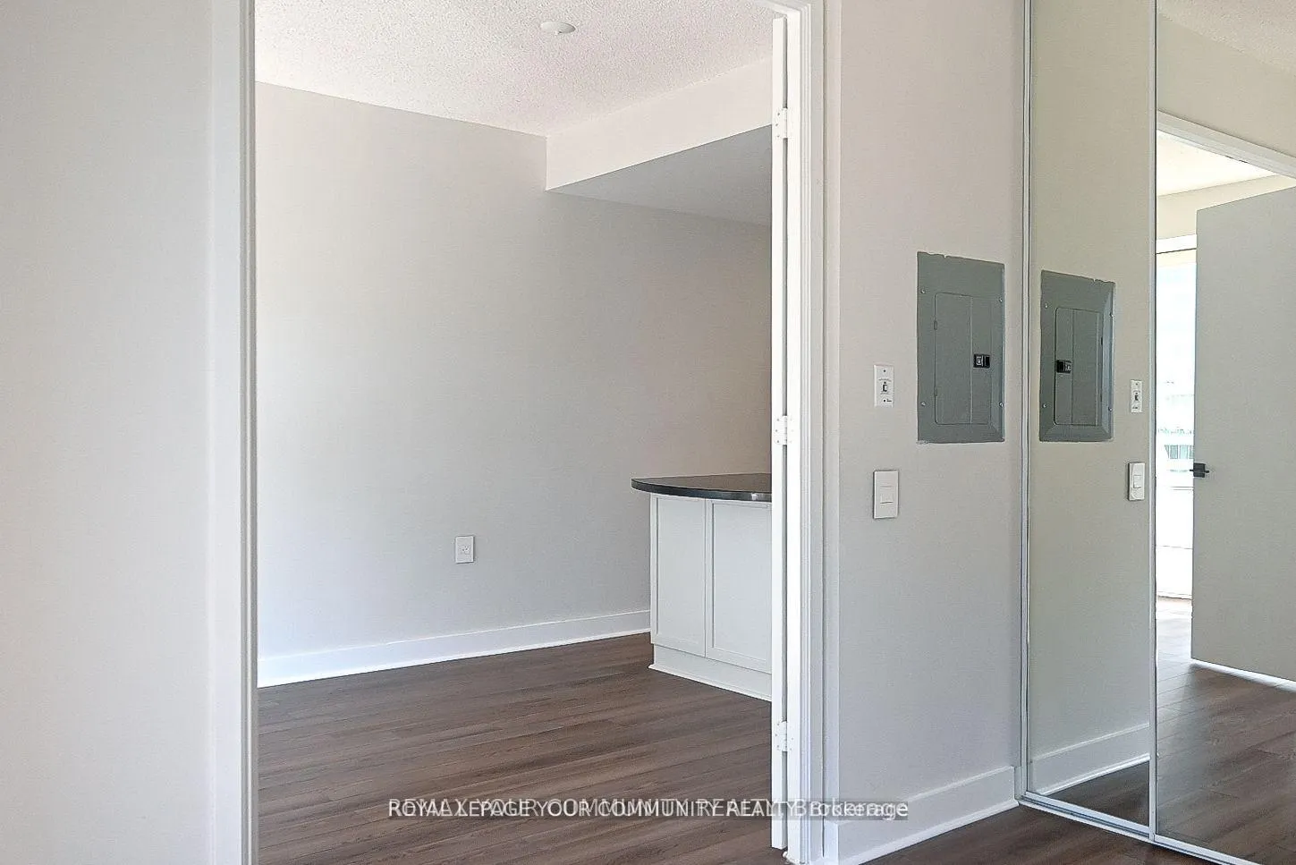 Photo 12 of Unit 1214, 85 Bloor Street E, Toronto, Church-Yonge Corridor — HOMEH