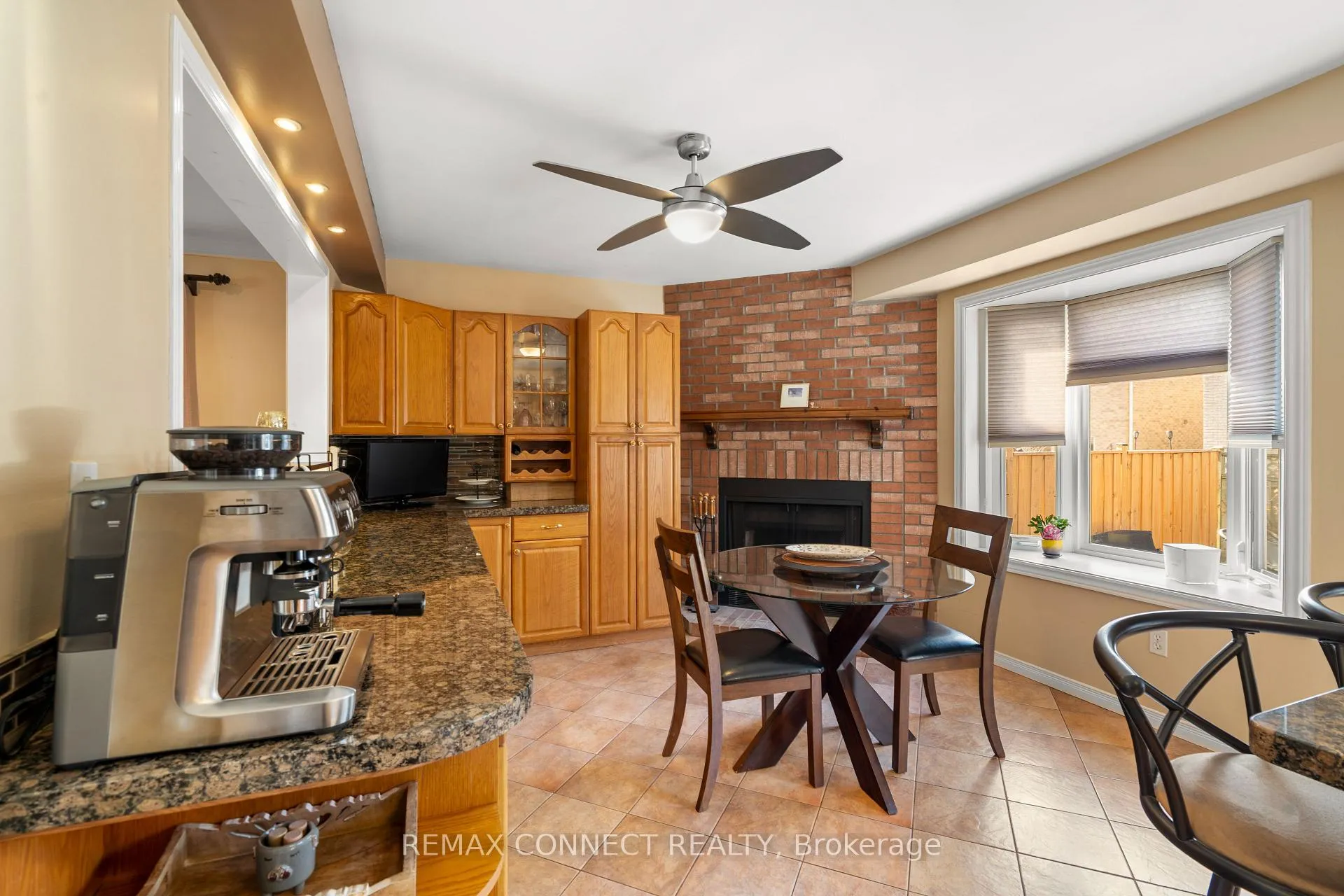 Photo 9 of 52 Marshall Crescent, Ajax, Central West — HOMEH
