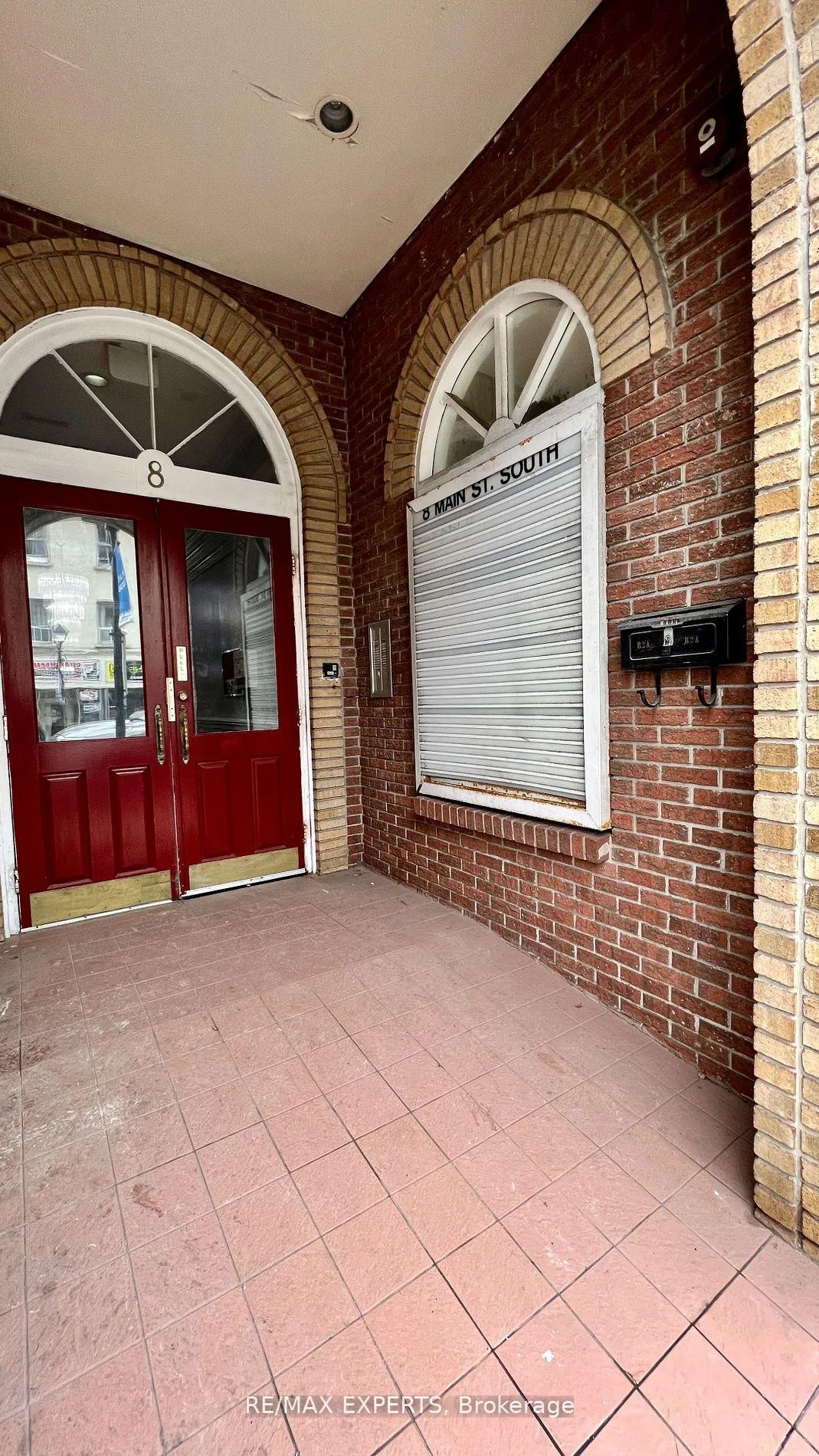 Photo 2 of Unit 202, 8 Main Street, Brampton, Downtown Brampton — HOMEH