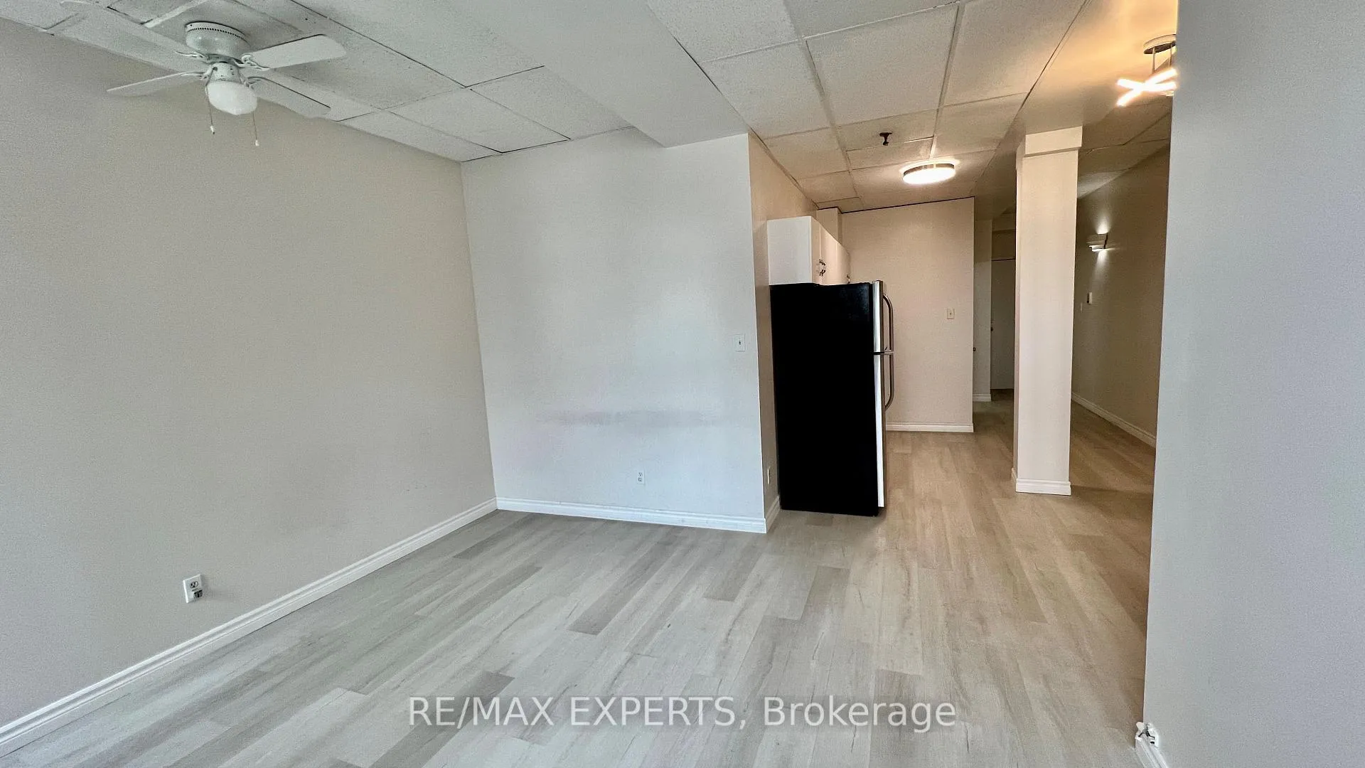 Photo 6 of Unit 202, 8 Main Street, Brampton, Downtown Brampton — HOMEH