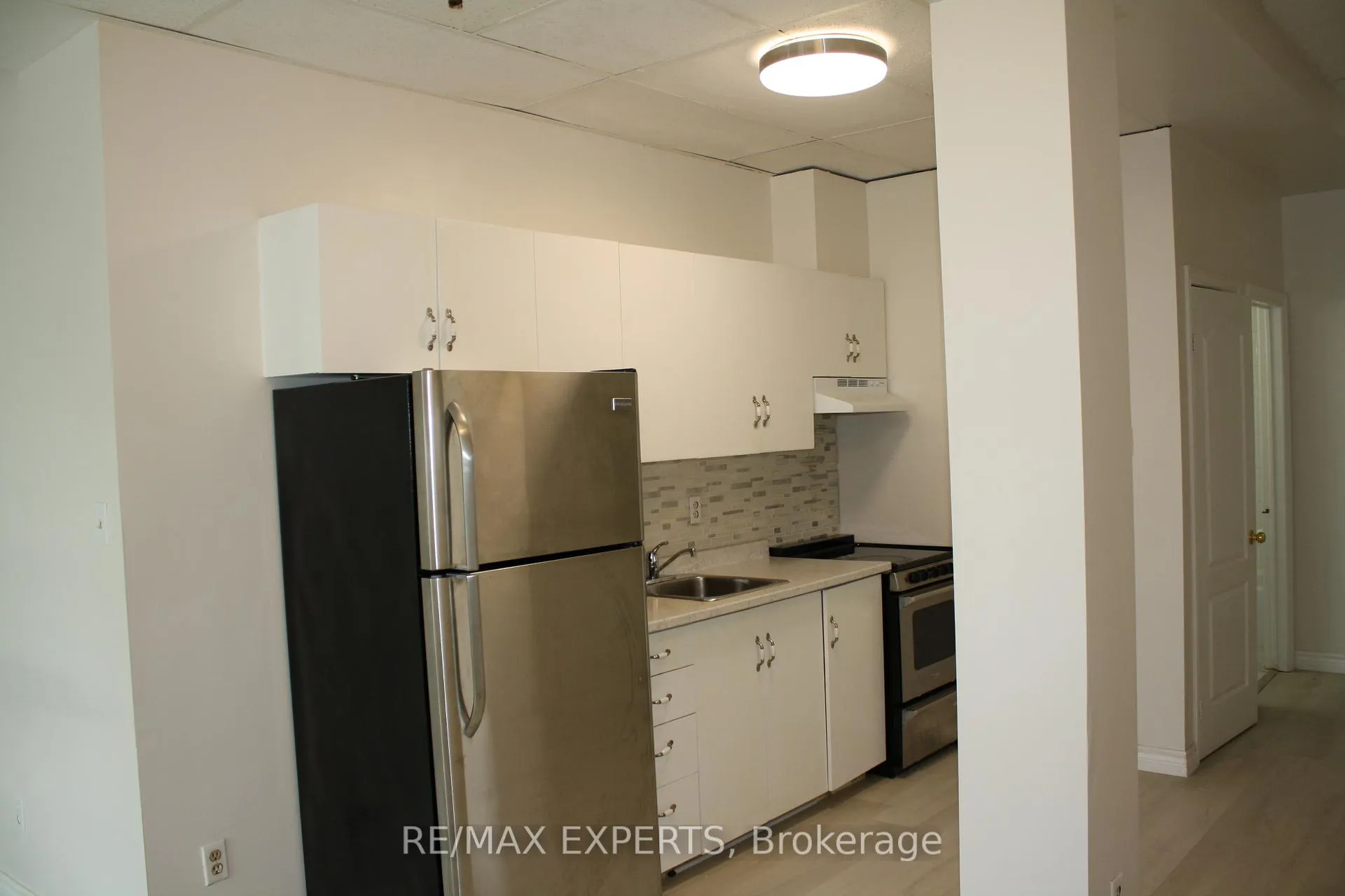 Photo 8 of Unit 202, 8 Main Street, Brampton, Downtown Brampton — HOMEH
