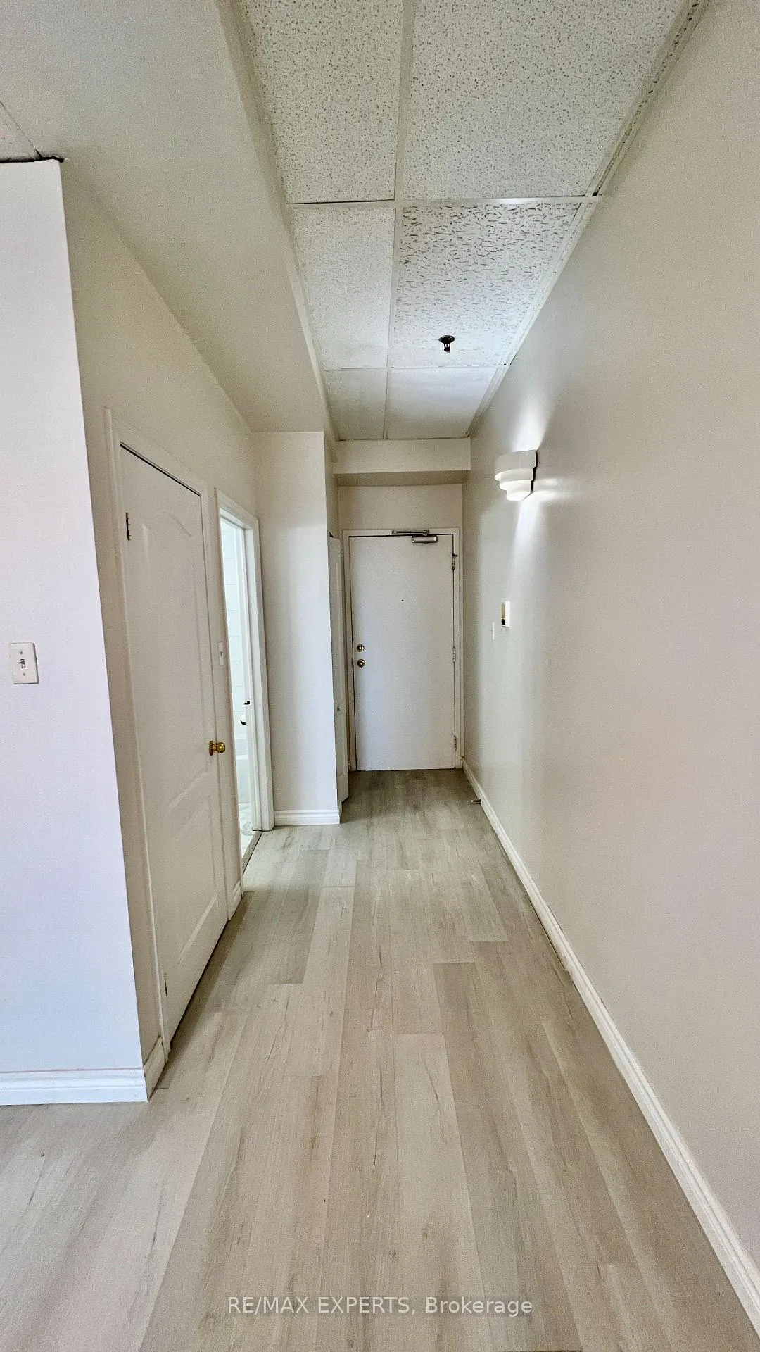 Photo 10 of Unit 202, 8 Main Street, Brampton, Downtown Brampton — HOMEH