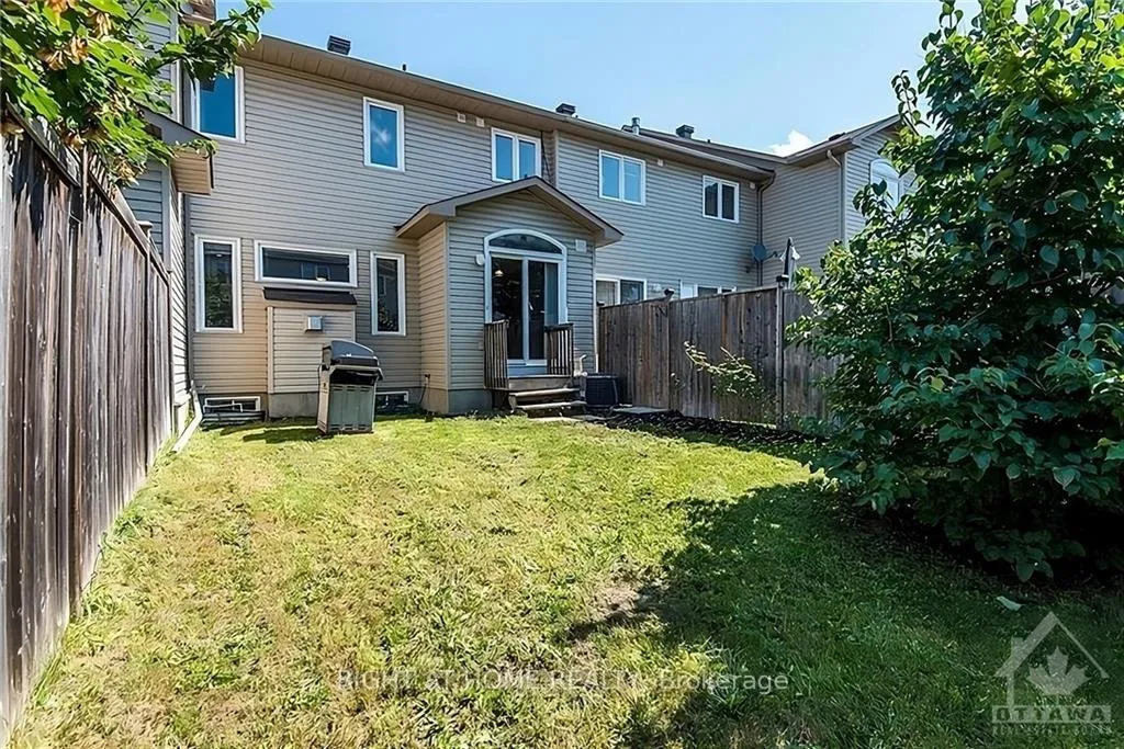 Photo 12 of 626 Braecreek Avenue, Ottawa, Kanata - Morgan's Grant/South March — HOMEH