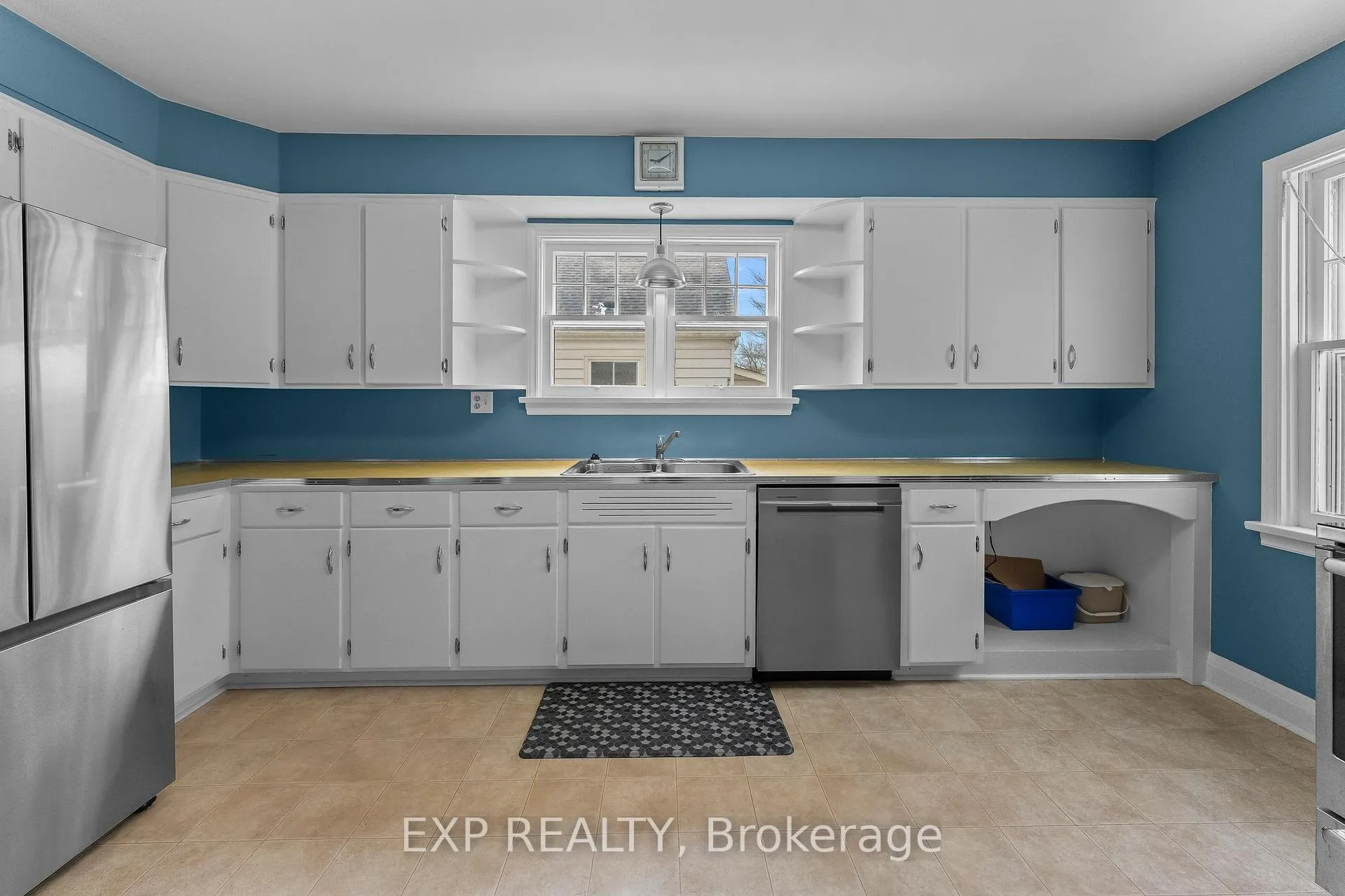 Photo 10 of 3935 St Peter Avenue, Niagara Falls, Stamford — HOMEH