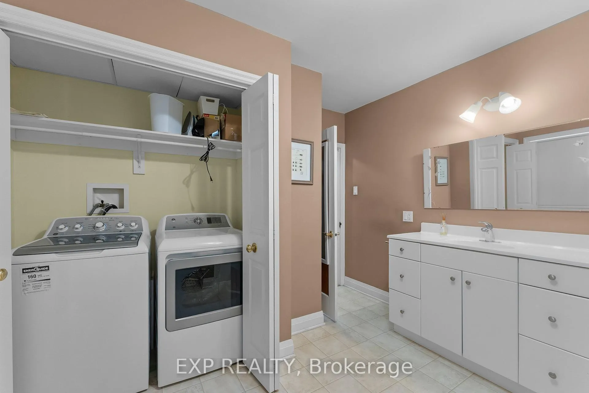 Photo 13 of 3935 St Peter Avenue, Niagara Falls, Stamford — HOMEH