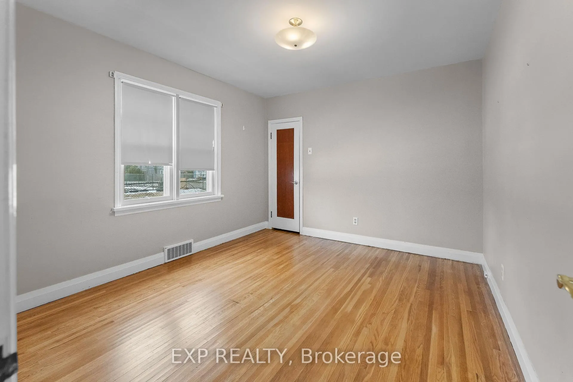 Photo 14 of 3935 St Peter Avenue, Niagara Falls, Stamford — HOMEH