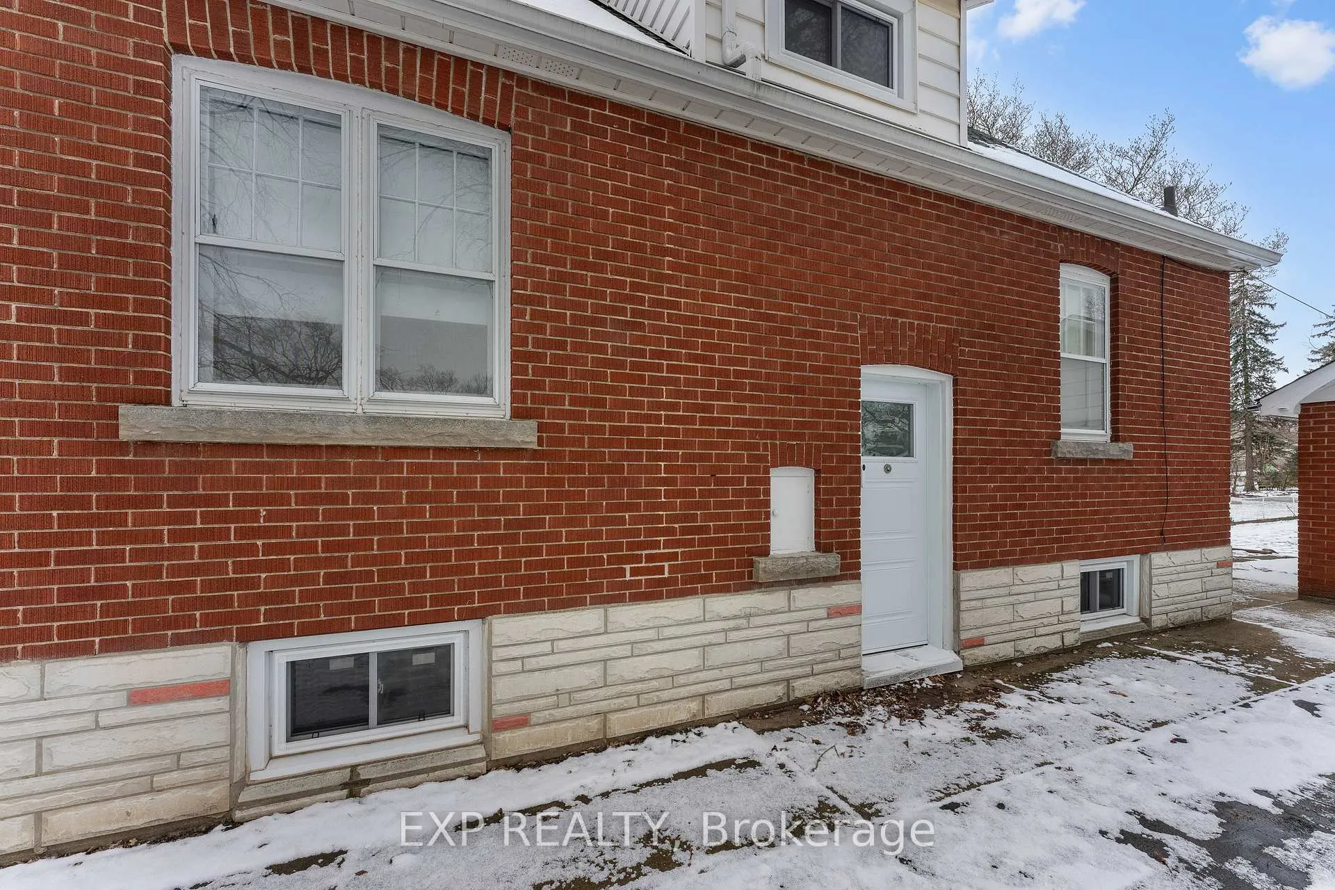 Photo 32 of 3935 St Peter Avenue, Niagara Falls, Stamford — HOMEH