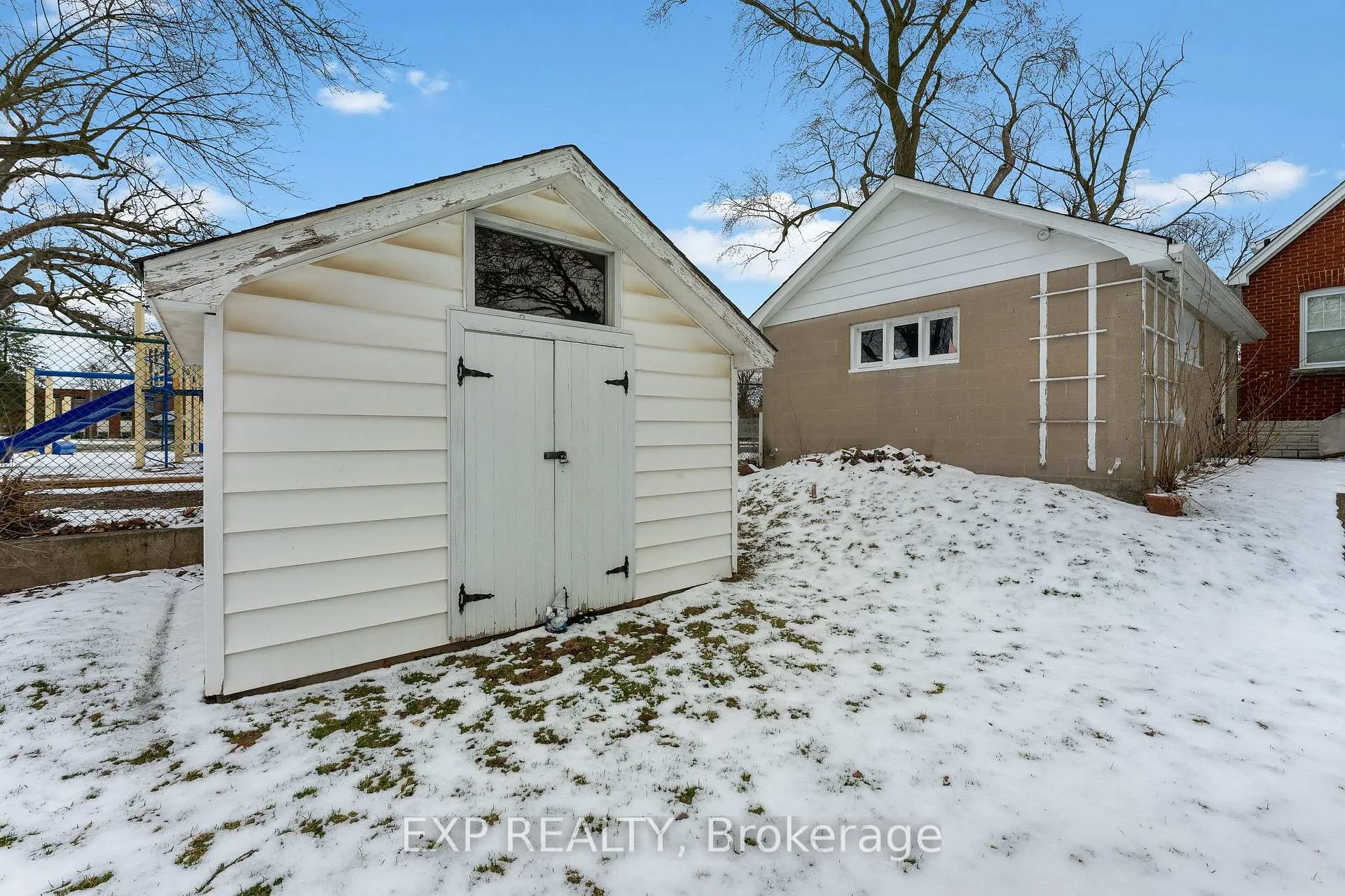 Photo 36 of 3935 St Peter Avenue, Niagara Falls, Stamford — HOMEH