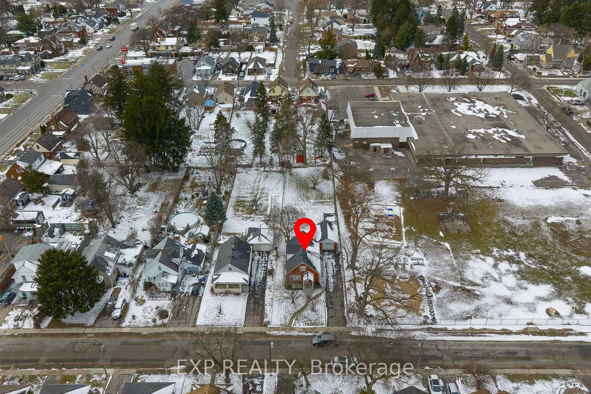 Photo 46 of 3935 St Peter Avenue, Niagara Falls, Stamford — HOMEH