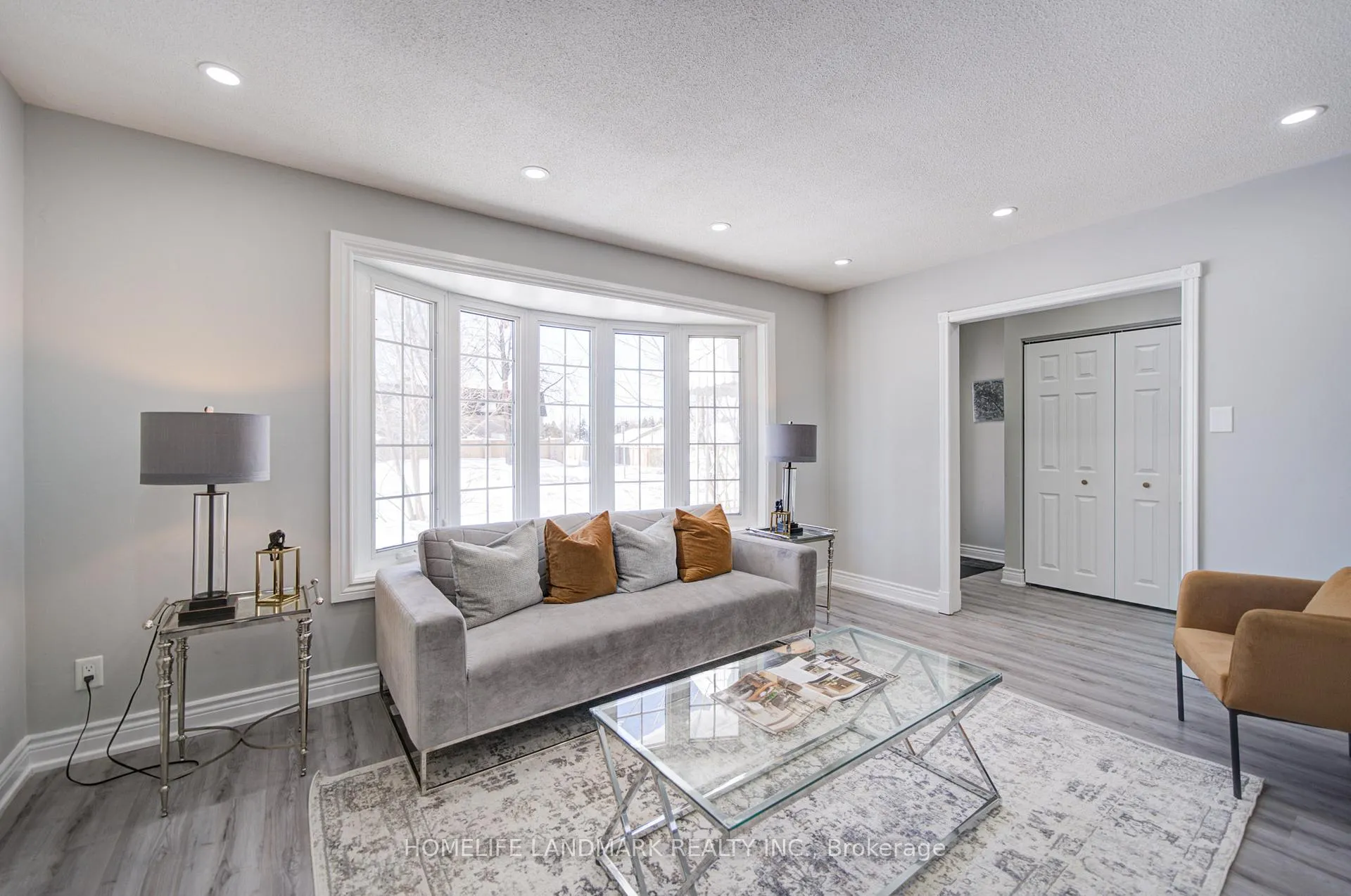 Photo 8 of 219 Cook St., Barrie, Grove East — HOMEH