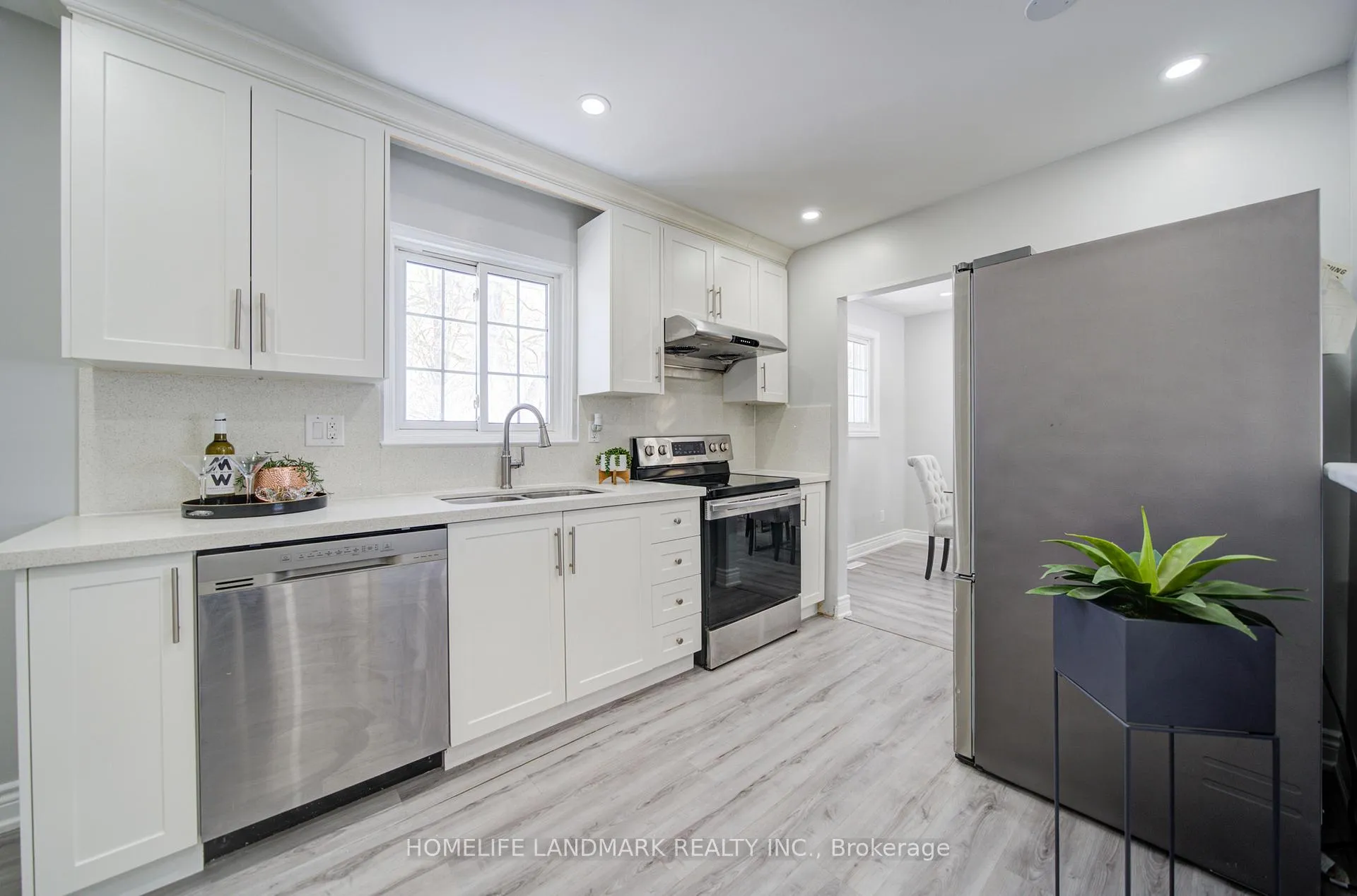Photo 15 of 219 Cook St., Barrie, Grove East — HOMEH