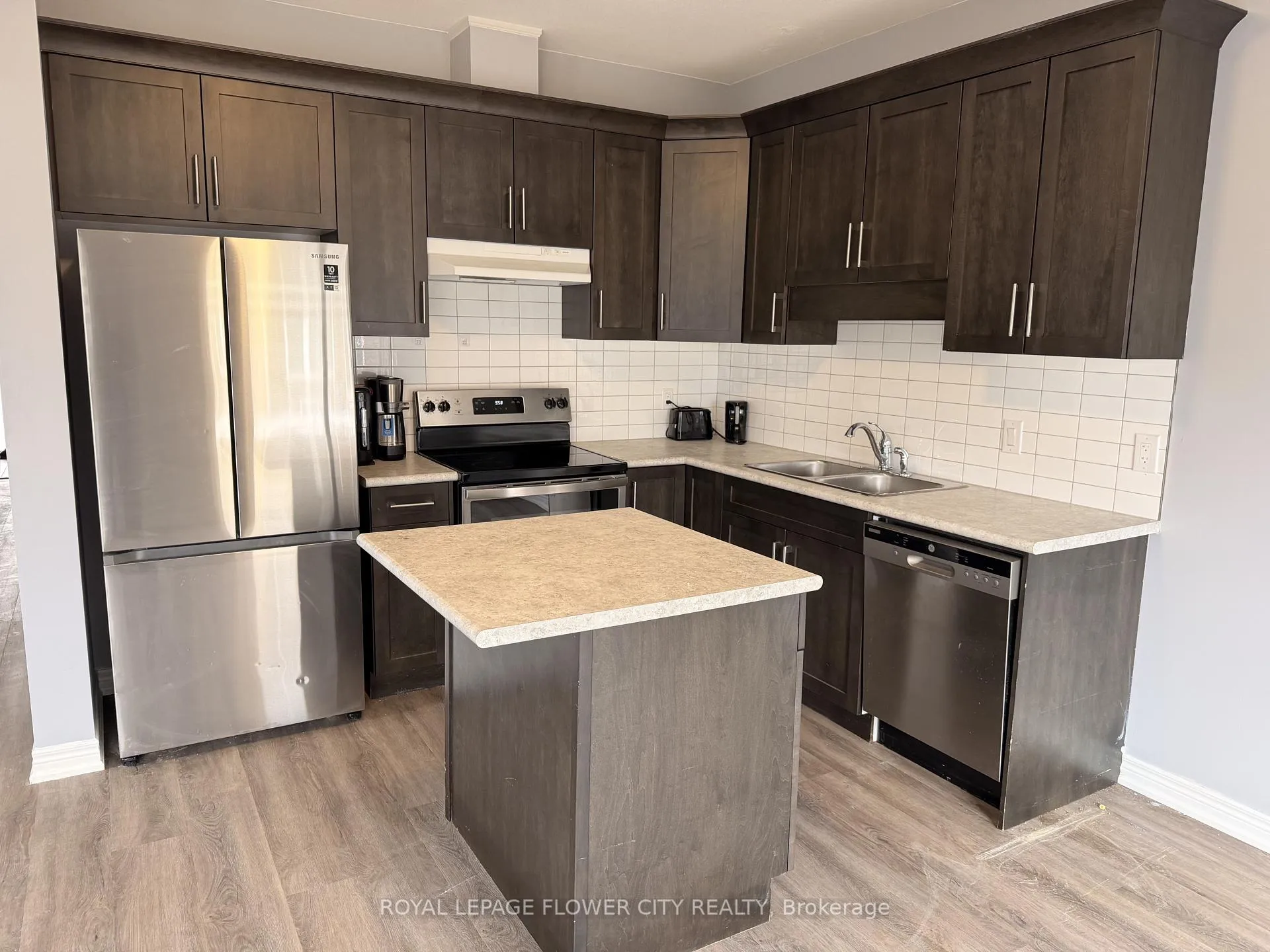 Photo 7 of 139 Sunflower Place, Welland, West Welland — HOMEH