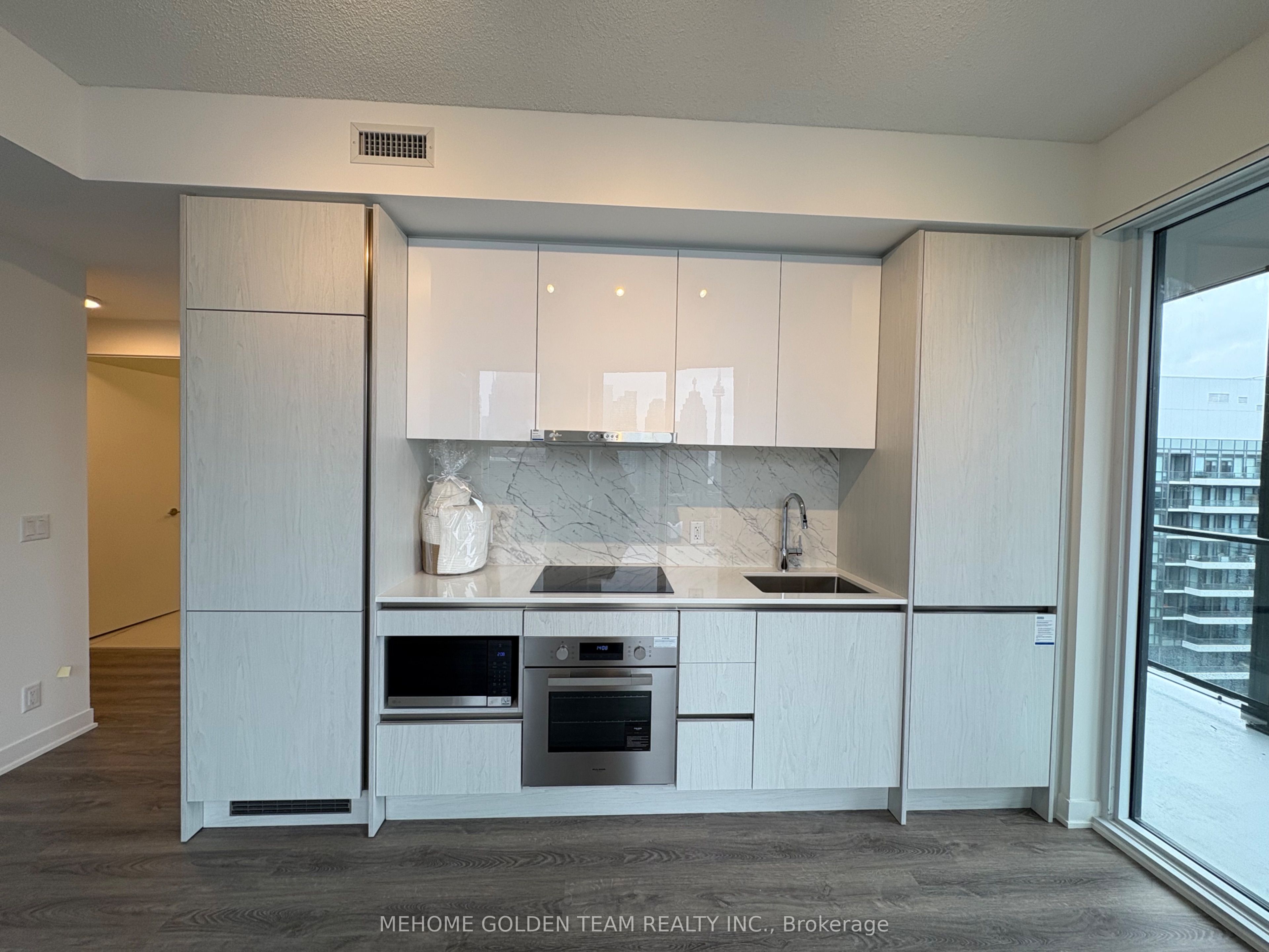 Photo 3 of Unit 3510, 180 Front Street E, Toronto, Moss Park — HOMEH