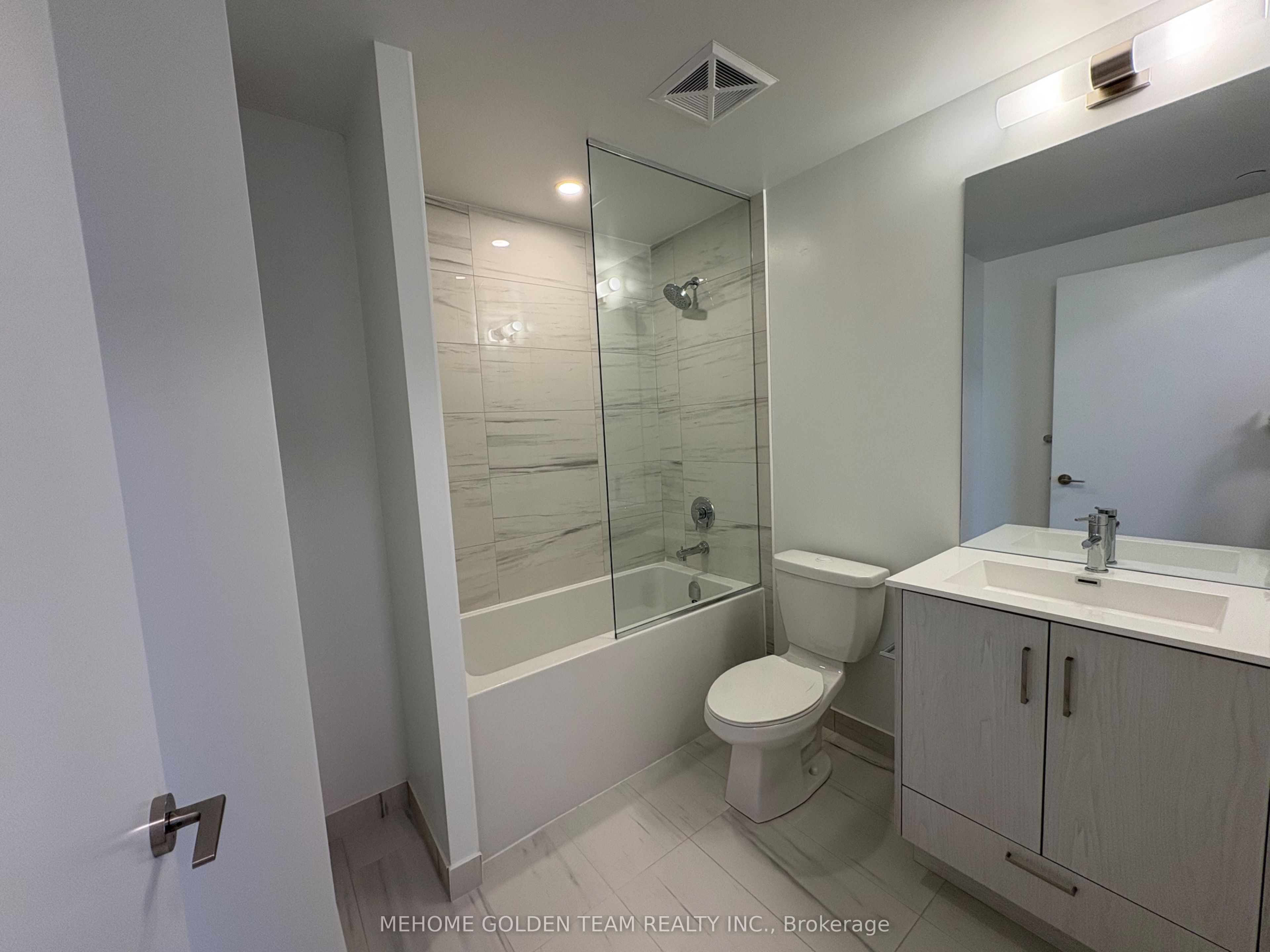 Photo 10 of Unit 3510, 180 Front Street E, Toronto, Moss Park — HOMEH