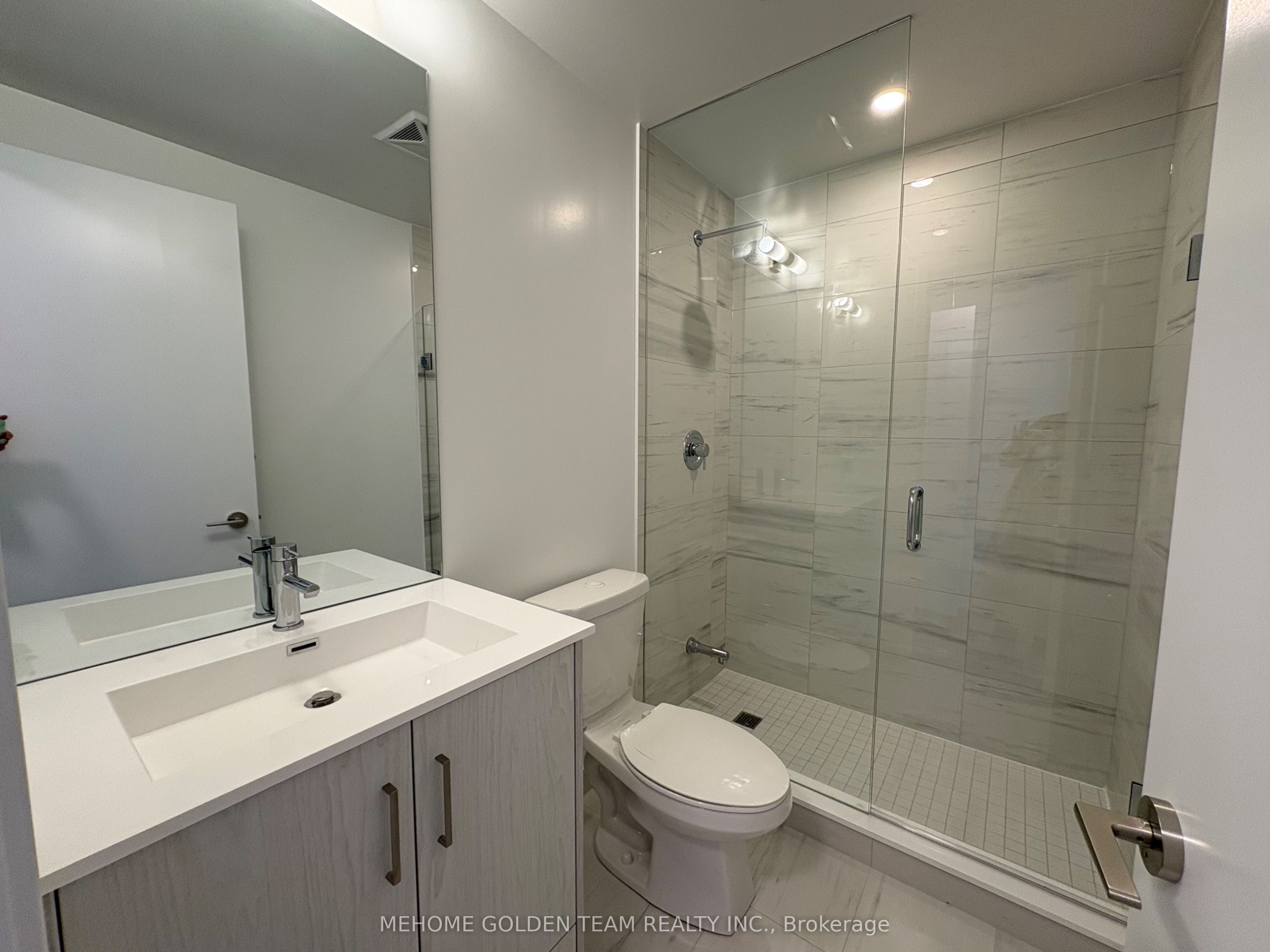 Photo 6 of Unit 3510, 180 Front Street E, Toronto, Moss Park — HOMEH