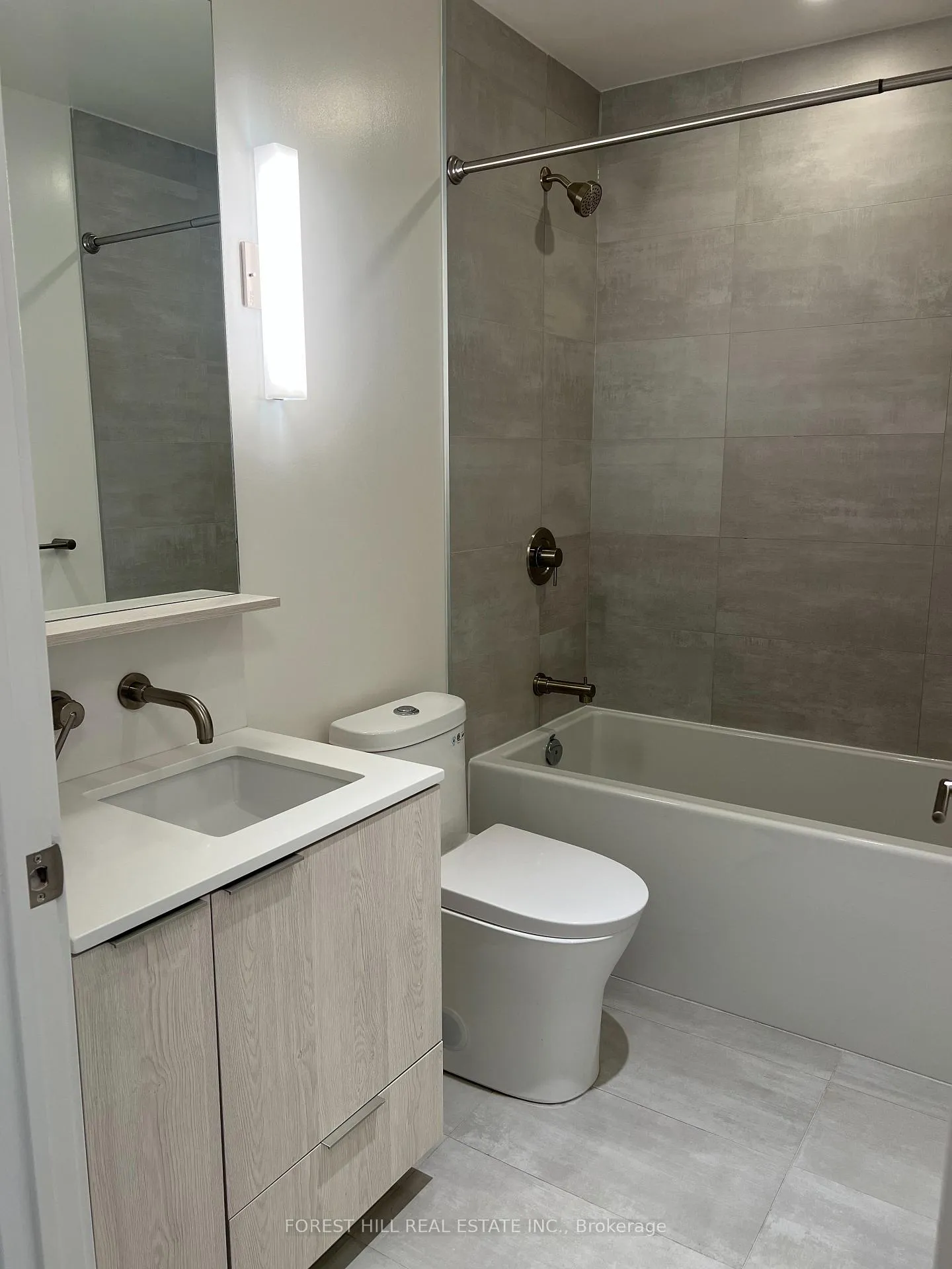 Photo 10 of Unit 2901, 110 Broadway Avenue, Toronto, Mount Pleasant West — HOMEH
