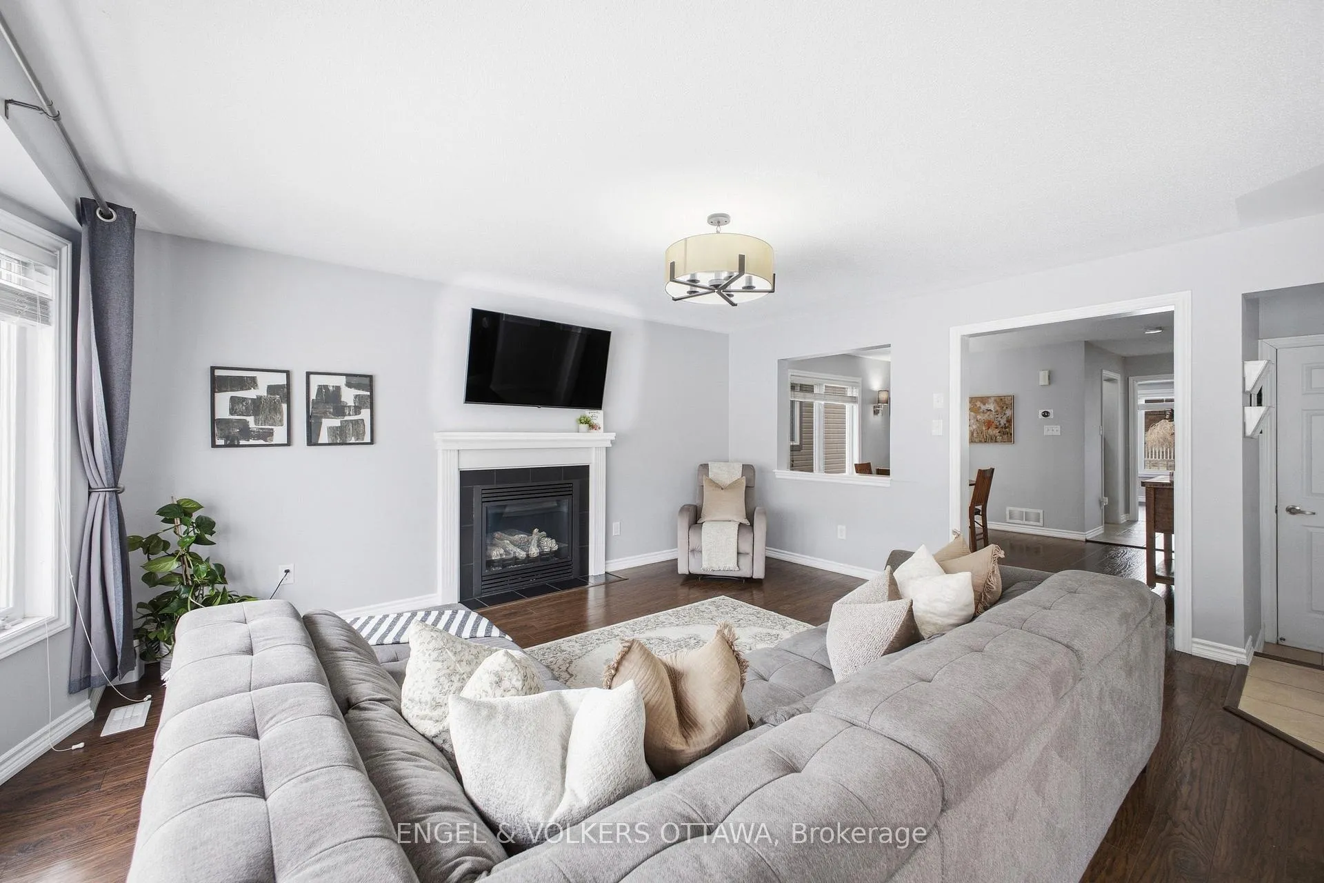 Photo 13 of 2206 Watercolours Way, Ottawa, Barrhaven - Half Moon Bay — HOMEH