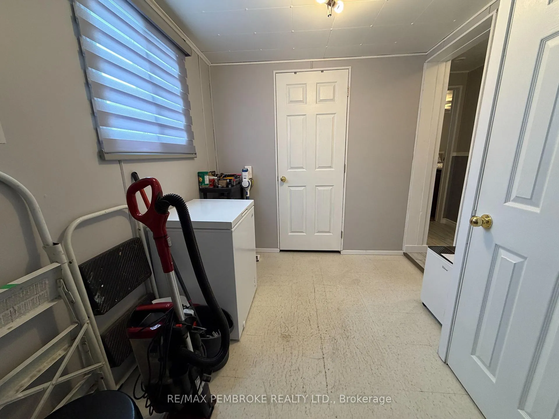 Photo 22 of 103 Pinehurst Estates, Petawawa — HOMEH