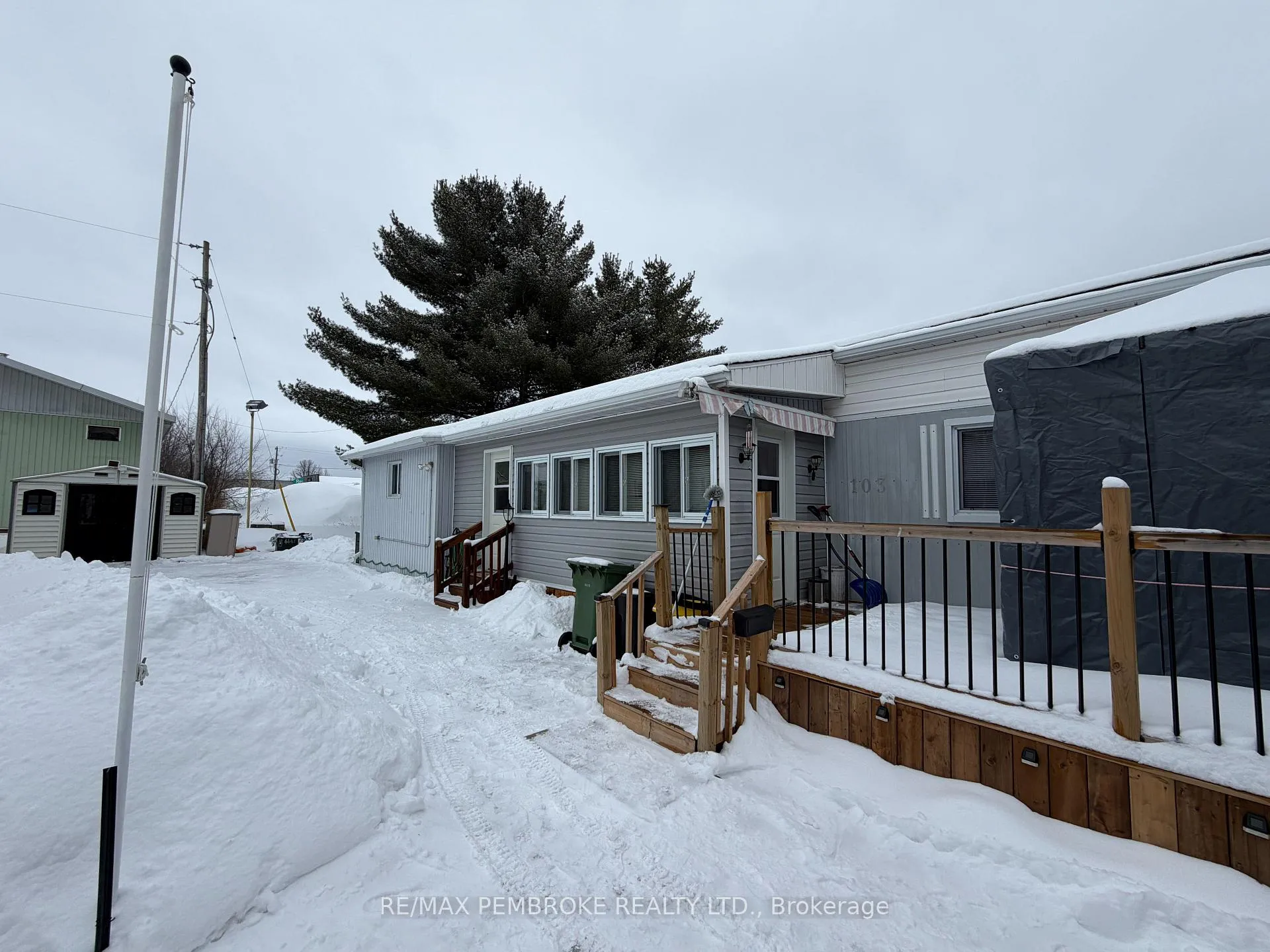 Photo 27 of 103 Pinehurst Estates, Petawawa — HOMEH