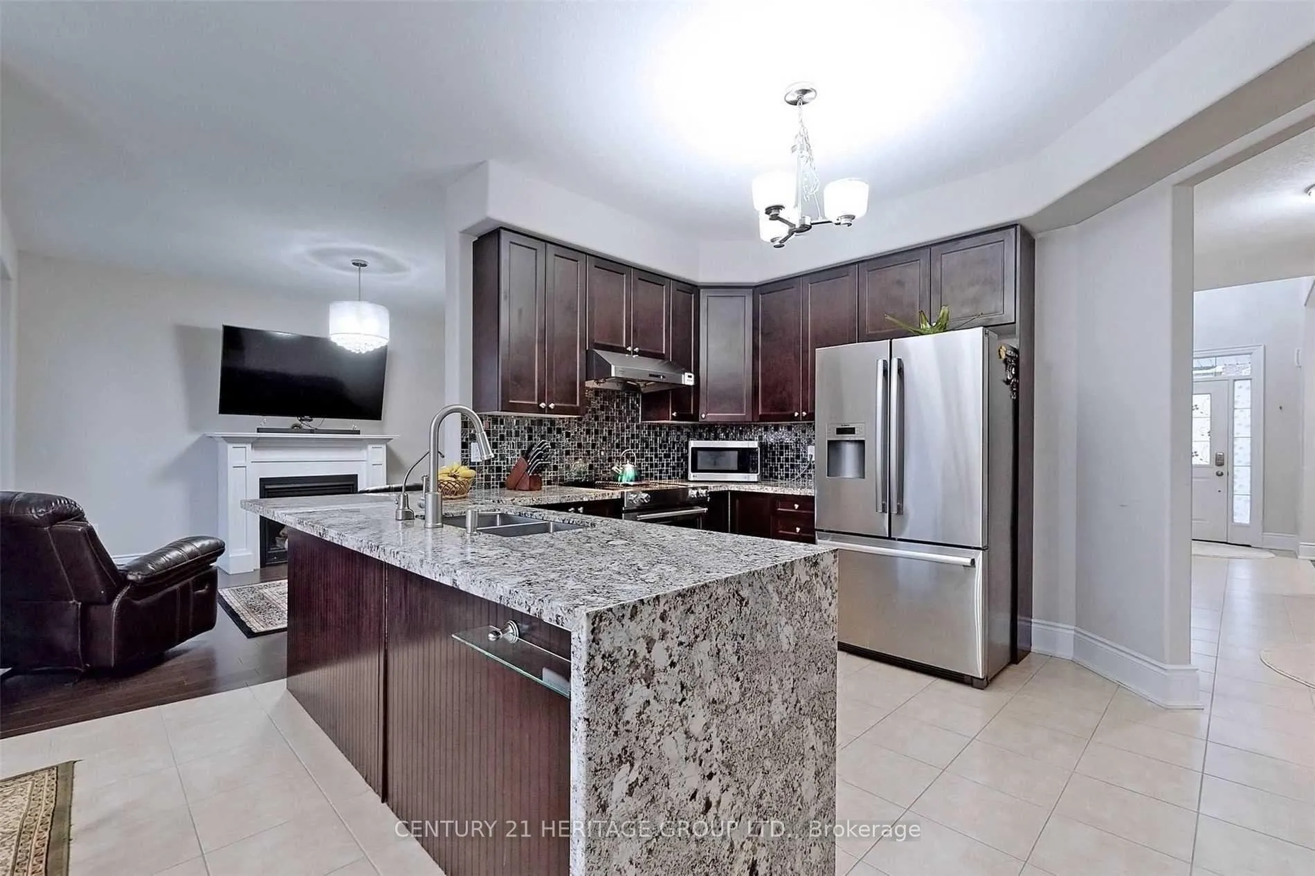 Photo 9 of 16 Tim Jacobs Drive, Georgina, Keswick South — HOMEH