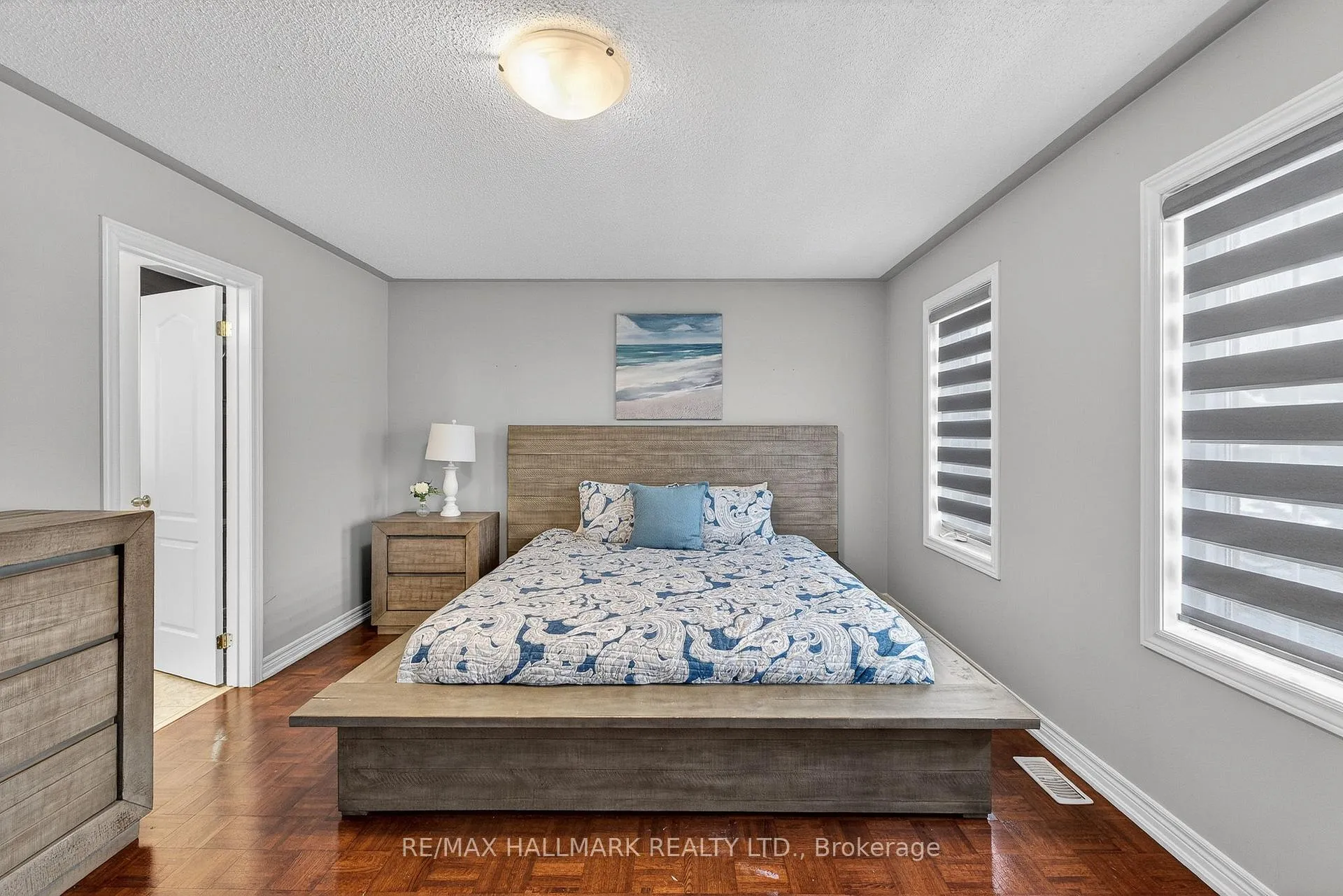 Photo 22 of 77 Maurier Boulevard, Vaughan, Patterson — HOMEH