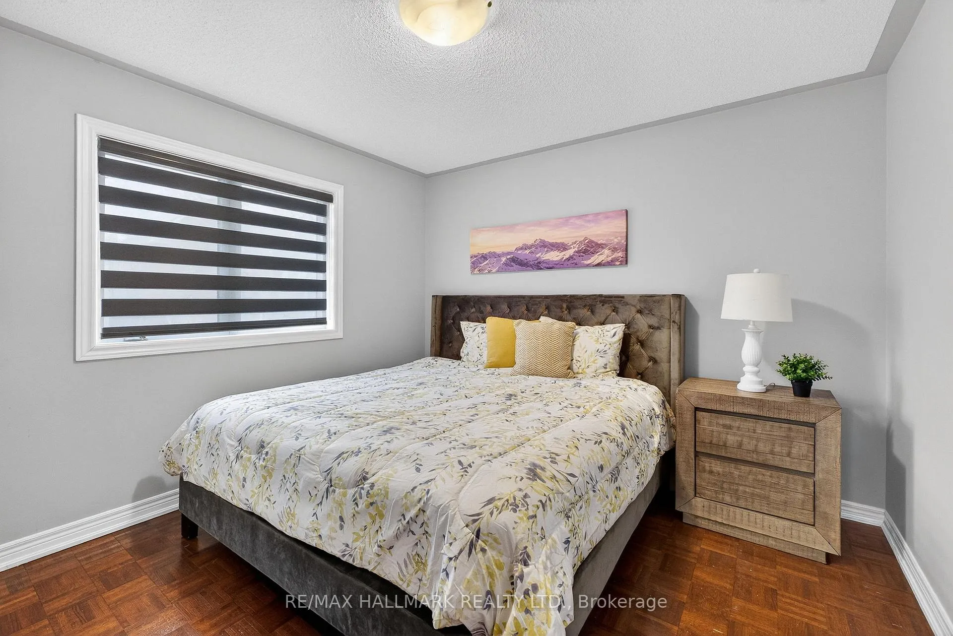 Photo 29 of 77 Maurier Boulevard, Vaughan, Patterson — HOMEH